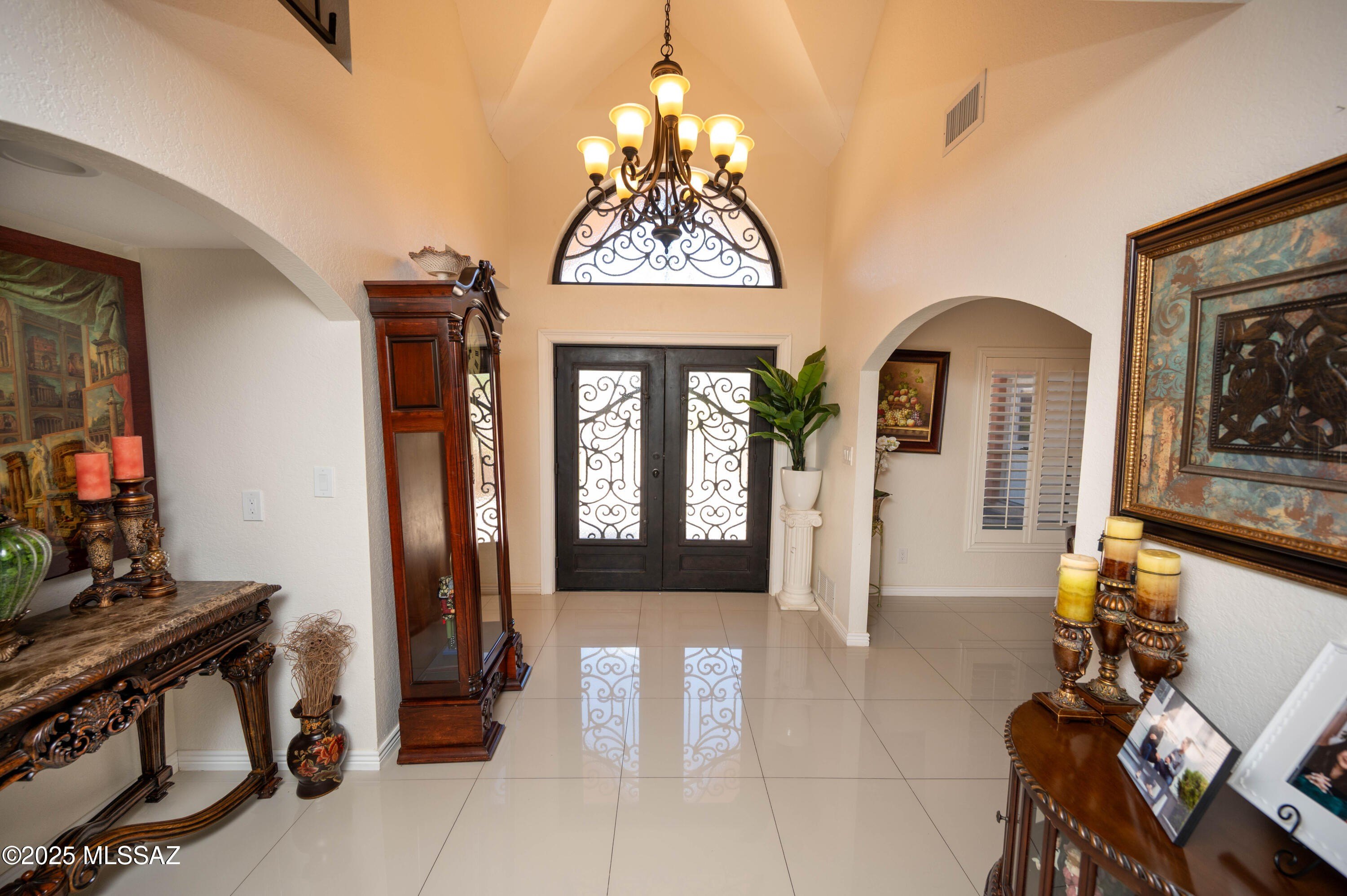 Nogales, Arizona, 85621, United States, 4 Bedrooms Bedrooms, ,4 BathroomsBathrooms,Residential,For Sale,1974525