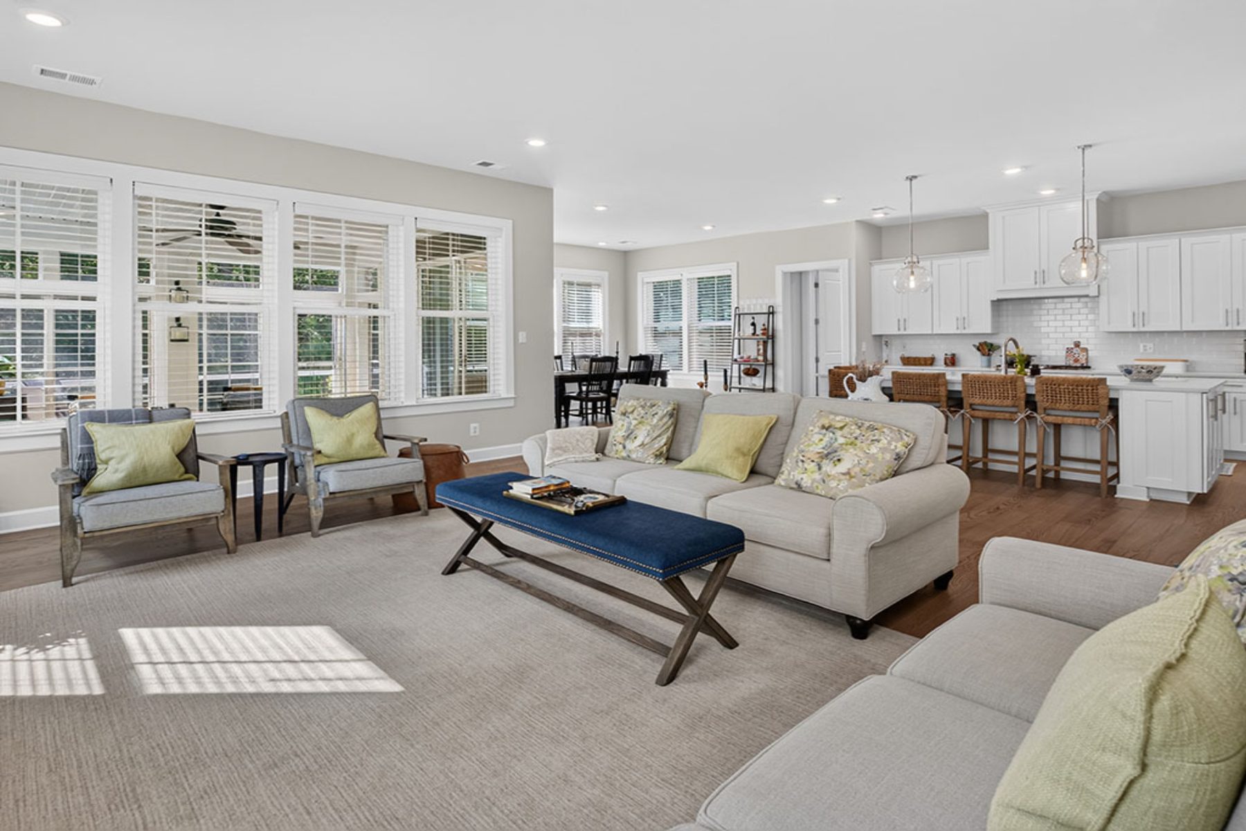  18374 Southampton Drive - 物件實景