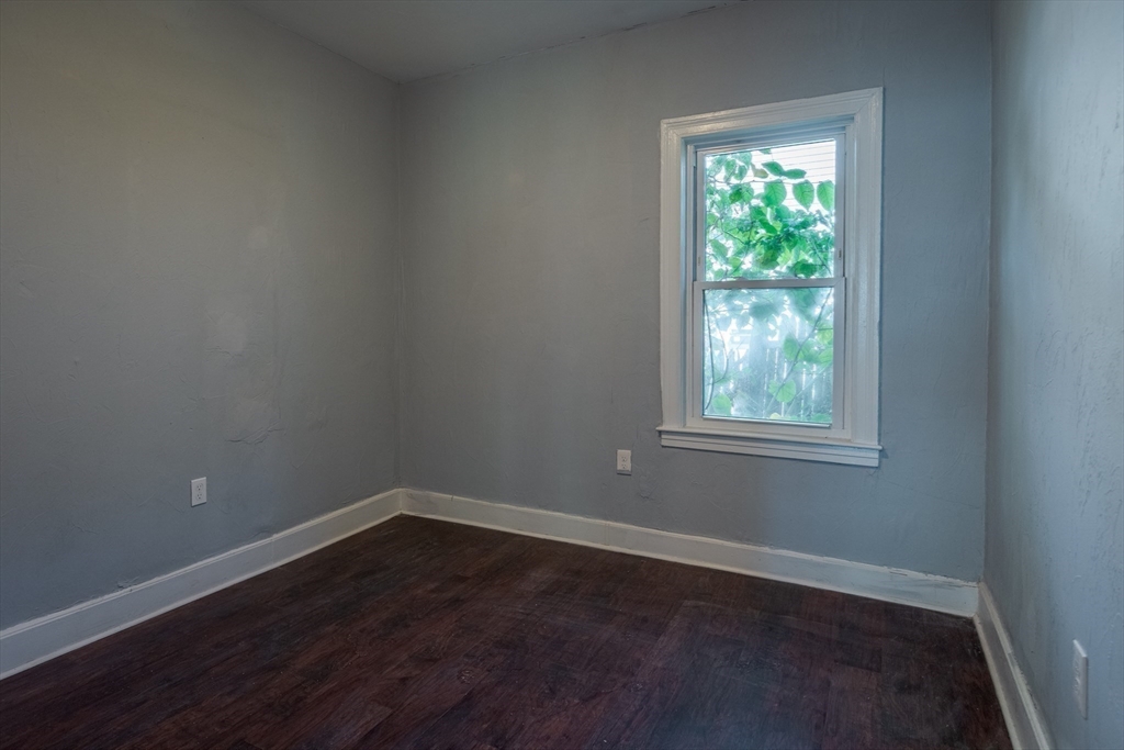 Worcester, Massachusetts, 01604, United States, 8 Bedrooms Bedrooms, ,4 BathroomsBathrooms,Residential,For Sale,1981131