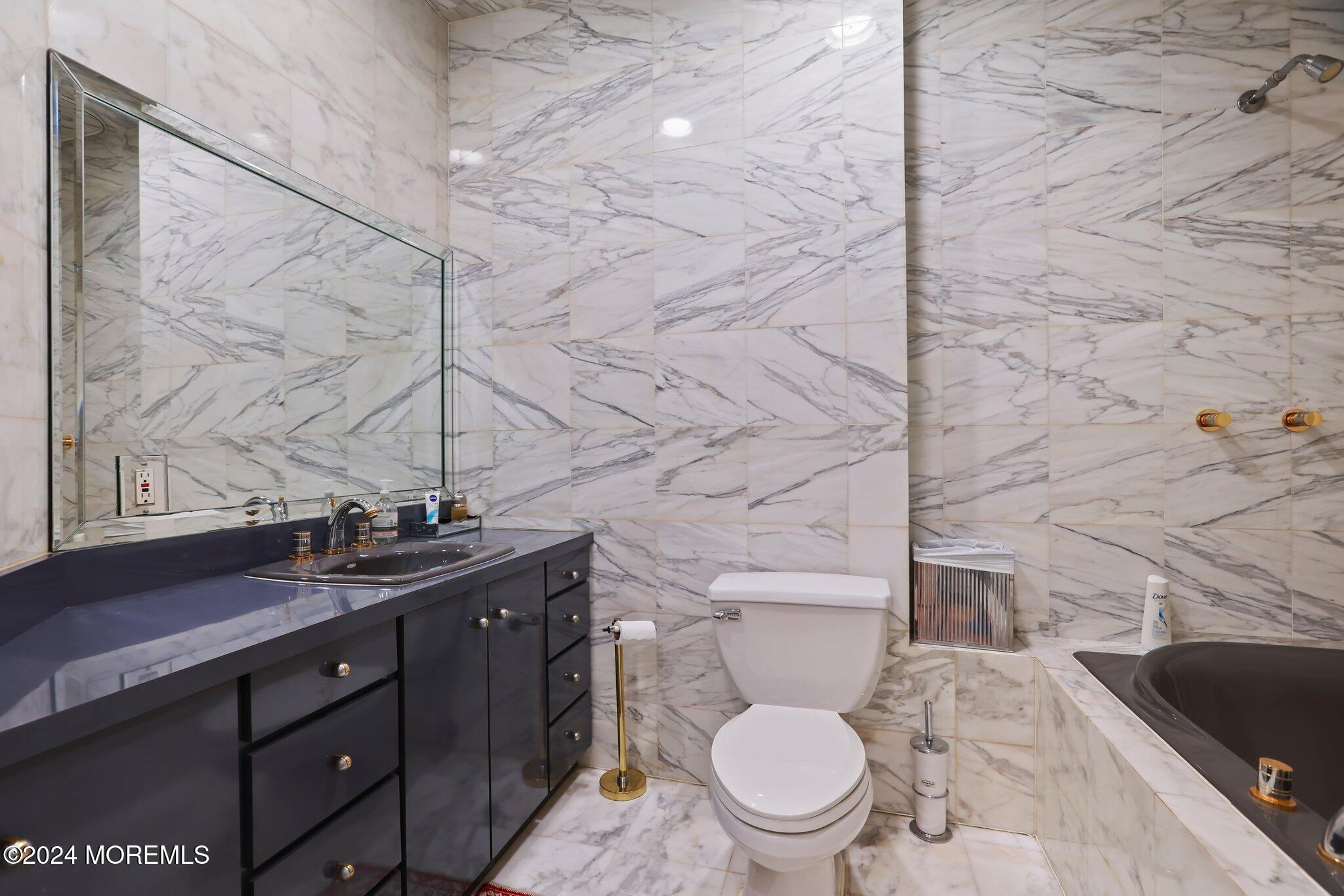 Morganville, New Jersey, 07751, United States, 6 Bedrooms Bedrooms, ,8 BathroomsBathrooms,Residential,For Sale,1982169