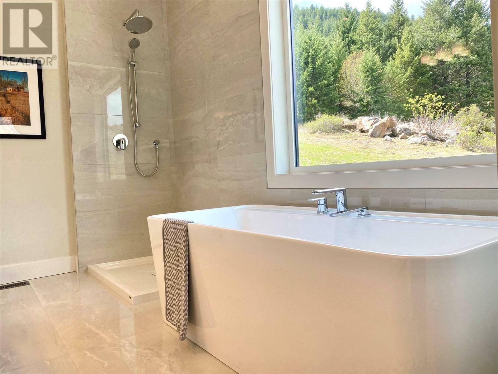 GRAND FORKS, British Columbia, V0H 1H0, CA, 4 Bedrooms Bedrooms, ,4 BathroomsBathrooms,Residential,For Sale,1837825