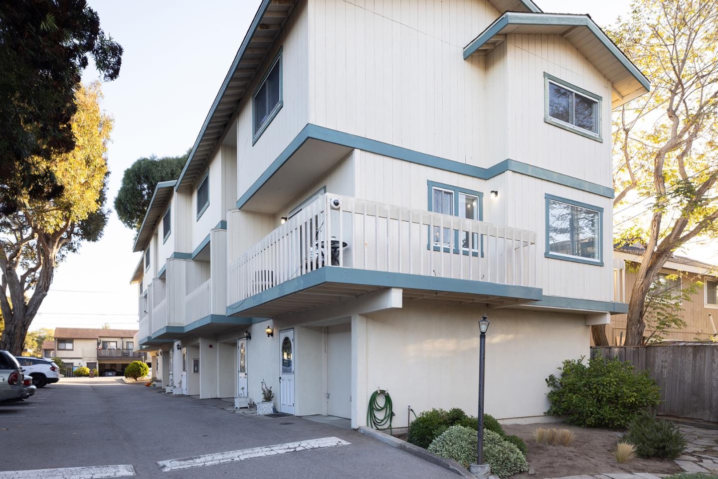 Monterey, California, 93940, United States, 2 Bedrooms Bedrooms, ,2 BathroomsBathrooms,Residential,For Sale,1971180