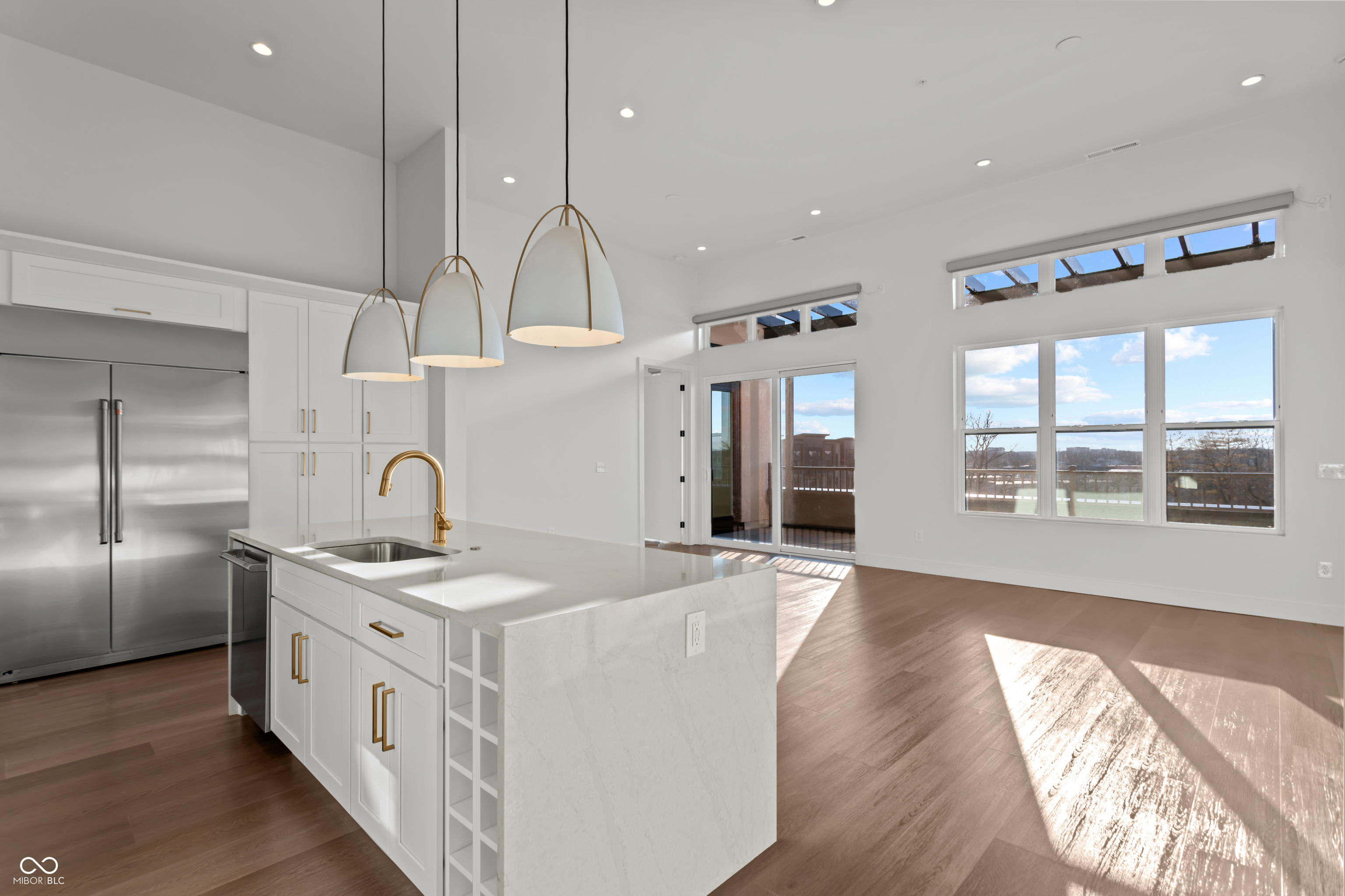 Carmel, Indiana, 46032, United States, 2 Bedrooms Bedrooms, ,3 BathroomsBathrooms,Residential,For Sale,1975043