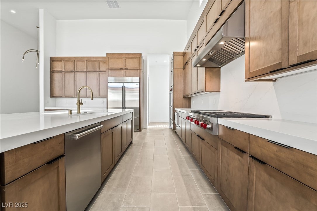 Las Vegas, Nevada, 89135, United States, 4 Bedrooms Bedrooms, ,5 BathroomsBathrooms,Residential,For Sale,1974959