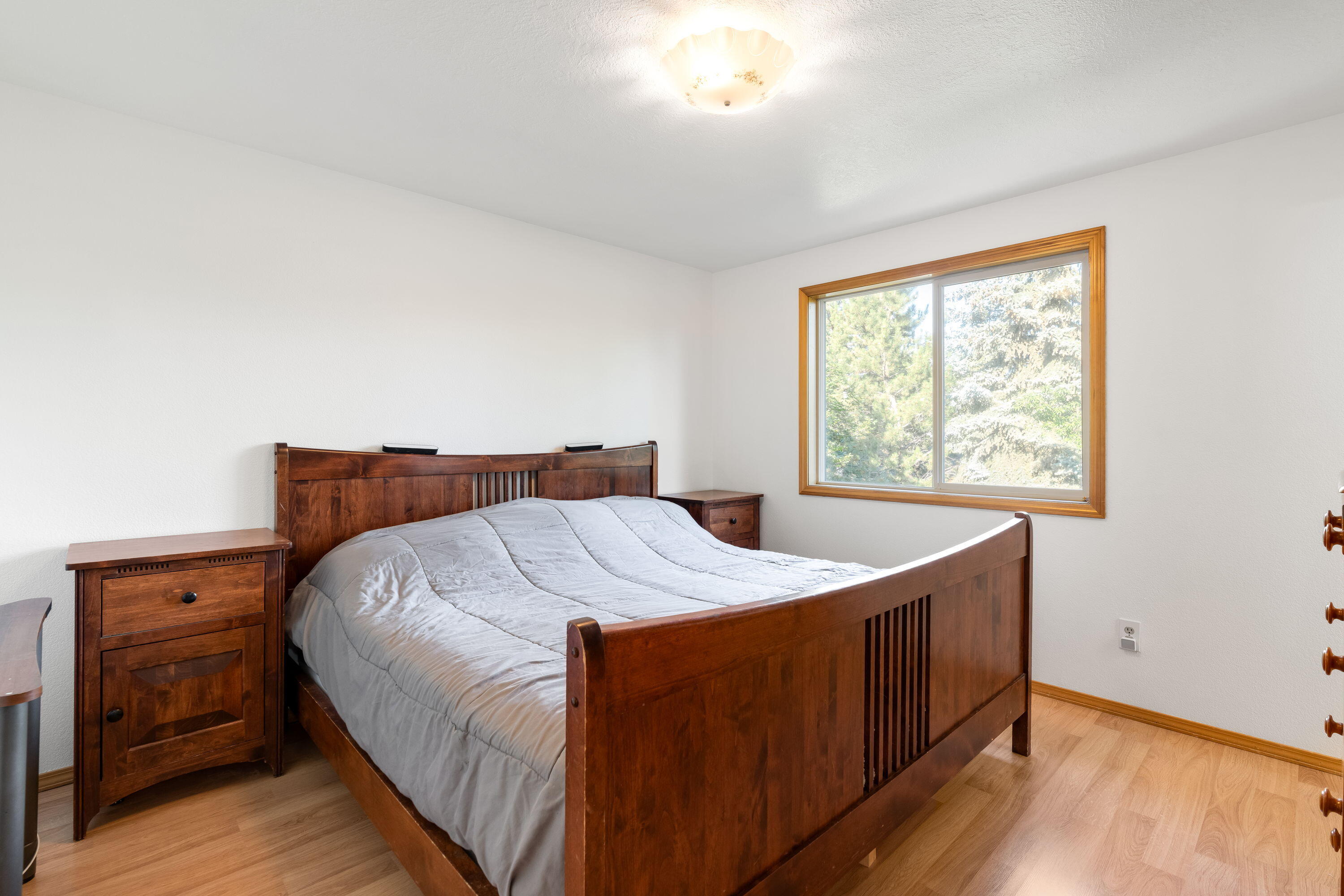 Bend, Oregon, 97701, United States, 3 Bedrooms Bedrooms, ,3 BathroomsBathrooms,Residential,For Sale,1889882