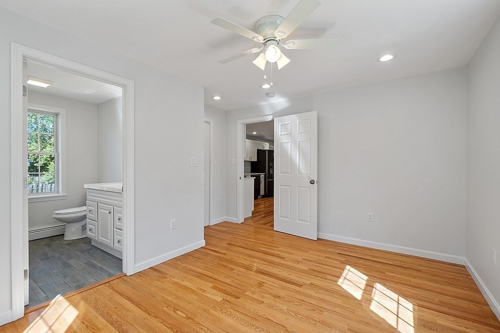 Exeter, New Hampshire, 03833, United States, 4 Bedrooms Bedrooms, ,3 BathroomsBathrooms,Residential,For Sale,1927852
