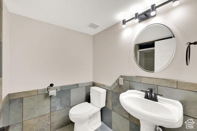 Salt Lake City, Utah, 84102, United States, 2 Bedrooms Bedrooms, ,2 BathroomsBathrooms,Residential,For Sale,1974232