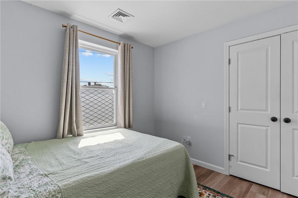 Cranston, Rhode Island, 02910, United States, 3 Bedrooms Bedrooms, ,3 BathroomsBathrooms,Residential,For Sale,1915562