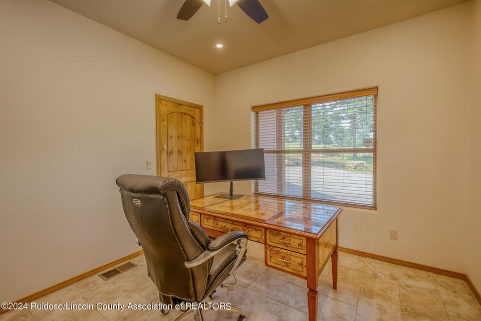 Ruidoso, New Mexico, 88345, United States, 4 Bedrooms Bedrooms, ,4 BathroomsBathrooms,Residential,For Sale,1921687