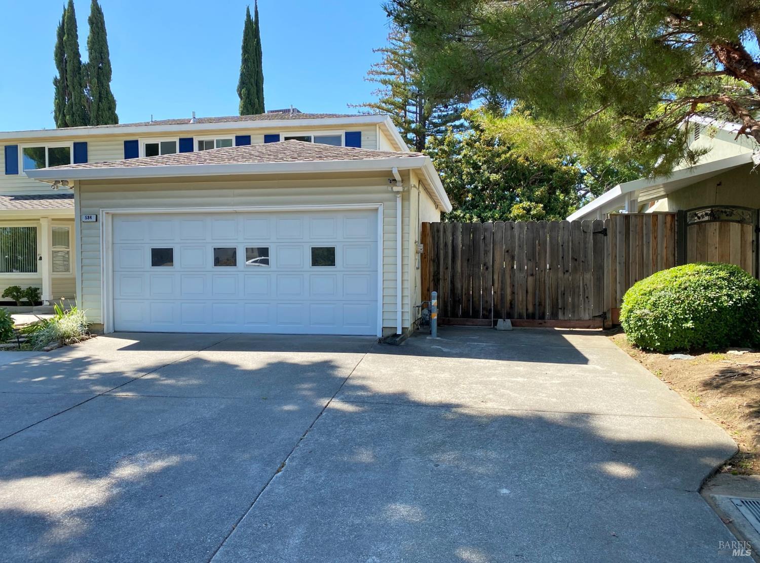 Vacaville, California, 95688, United States, 5 Bedrooms Bedrooms, ,3 BathroomsBathrooms,Residential,For Sale,1911426