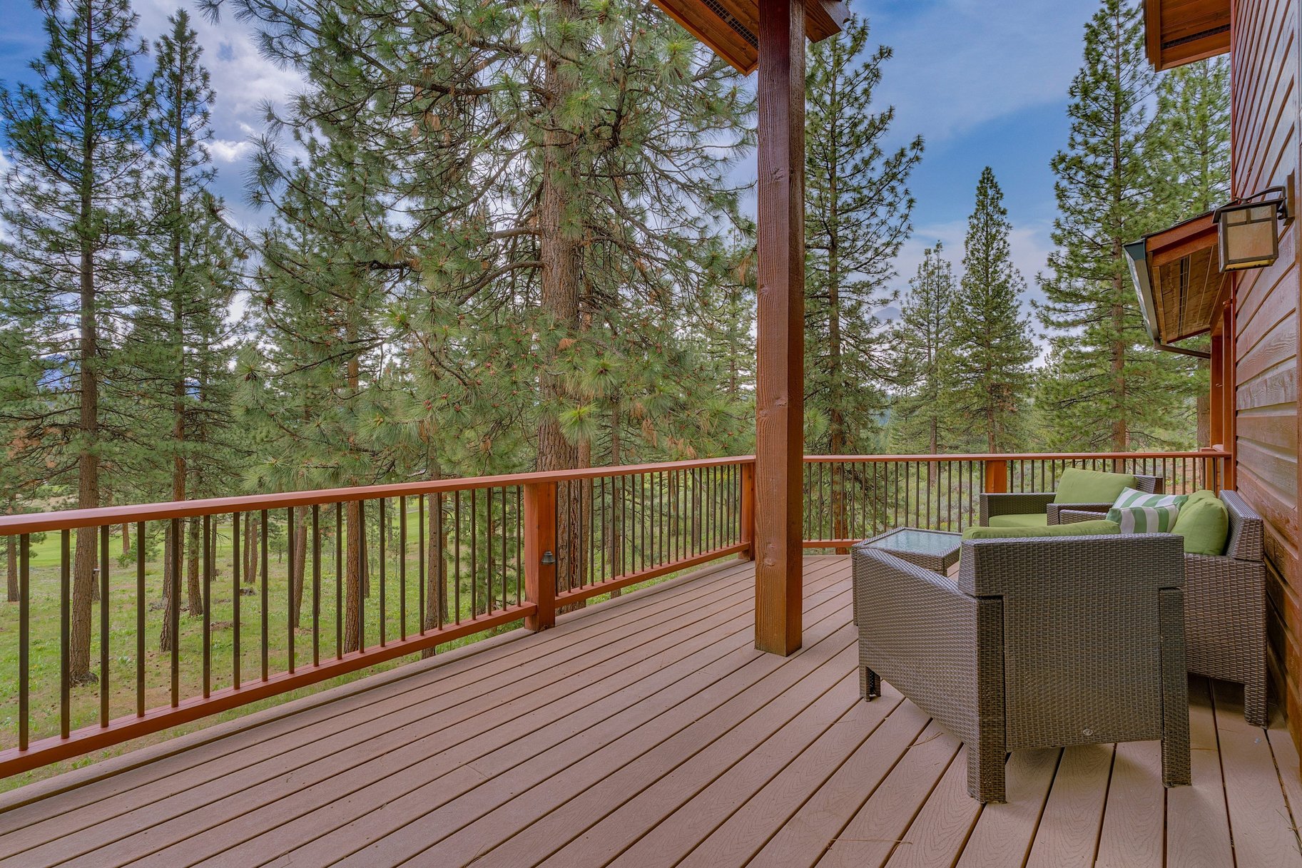  Private Estate Living Along the Fairways of Grizzly Ranch - 物件實景