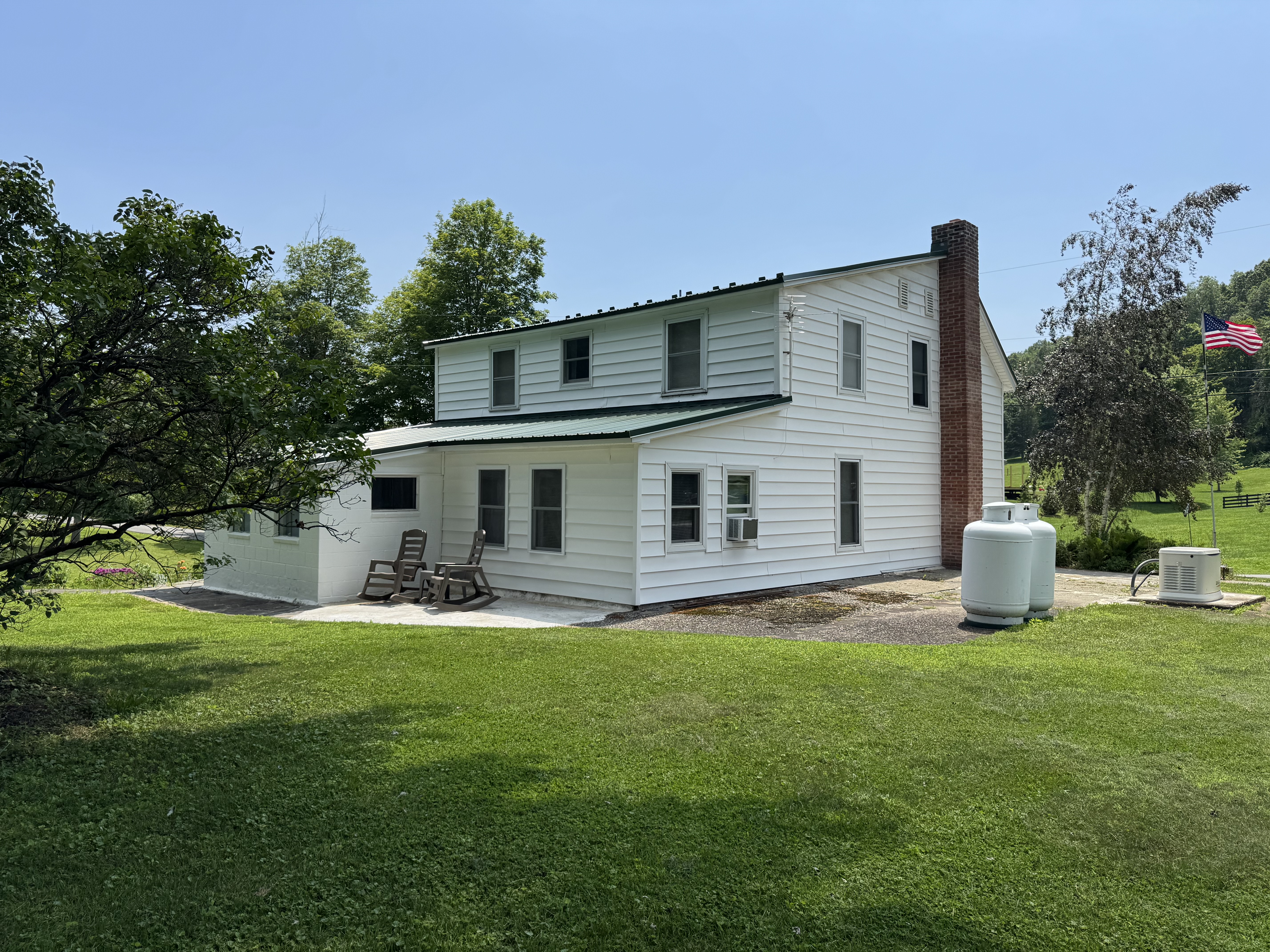 Catskill, New York, 12414, United States, 6 Bedrooms Bedrooms, ,3 BathroomsBathrooms,Residential,For Sale,1983582