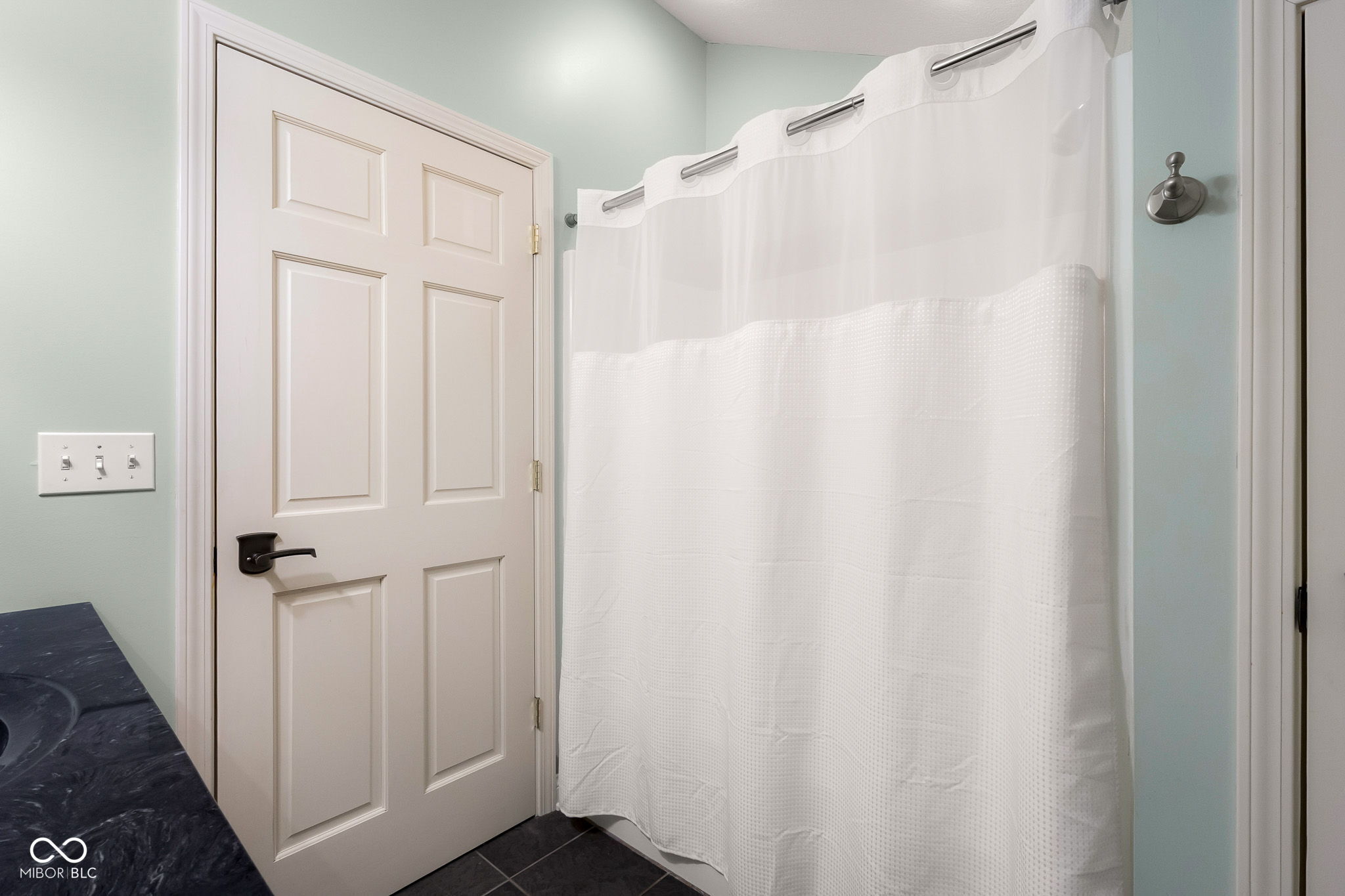 Columbus, Indiana, 47201, United States, 5 Bedrooms Bedrooms, ,6 BathroomsBathrooms,Residential,For Sale,1982008