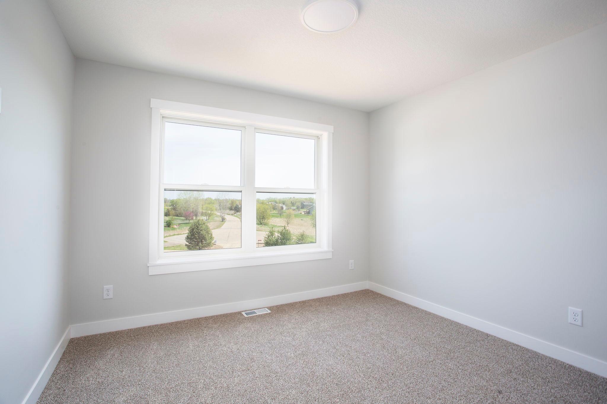 Hudson Twp, Wisconsin, 54016, United States, 3 Bedrooms Bedrooms, ,2 BathroomsBathrooms,Residential,For Sale,1877460