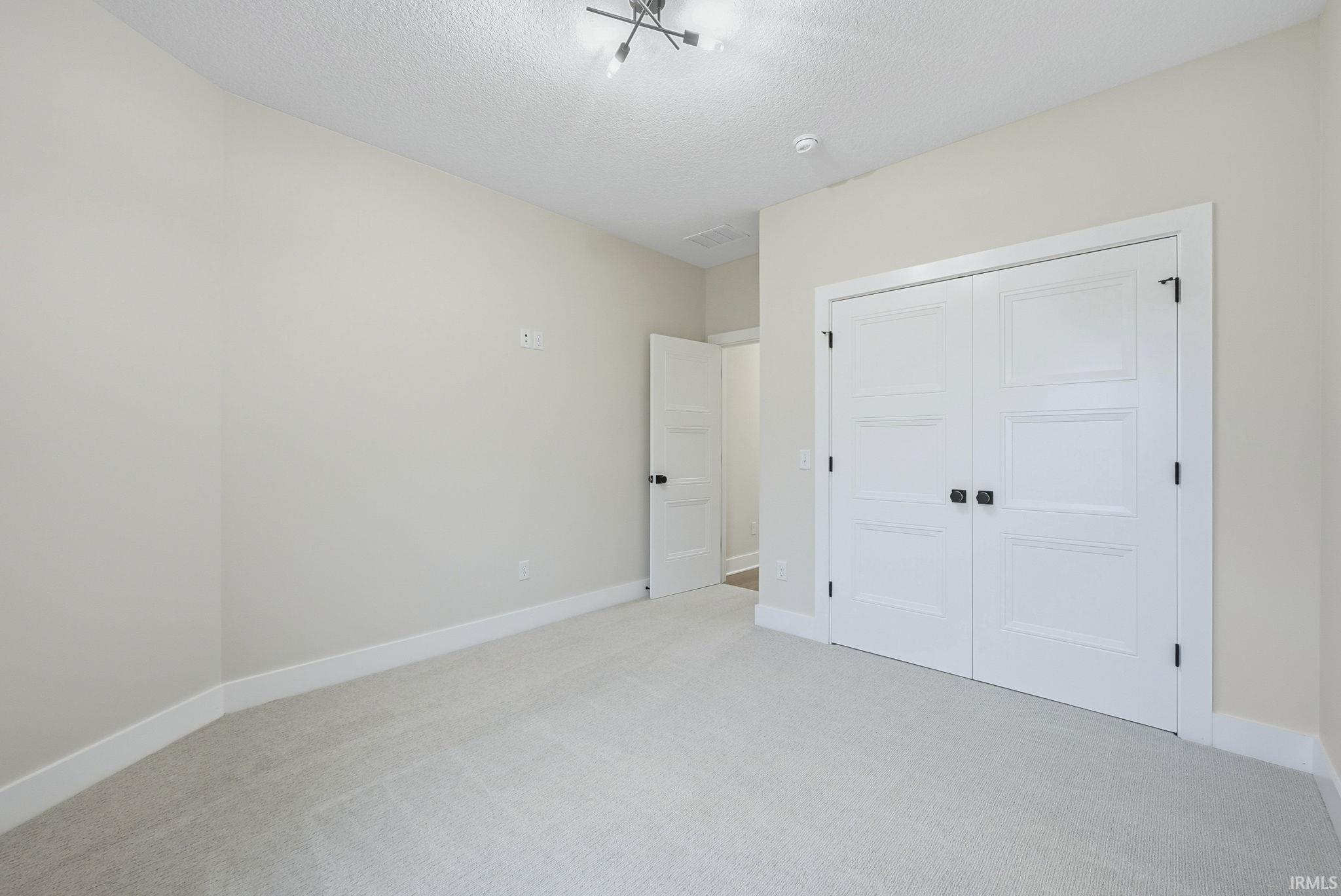 Fort Wayne, Indiana, 46835, United States, 3 Bedrooms Bedrooms, ,2 BathroomsBathrooms,Residential,For Sale,1980547