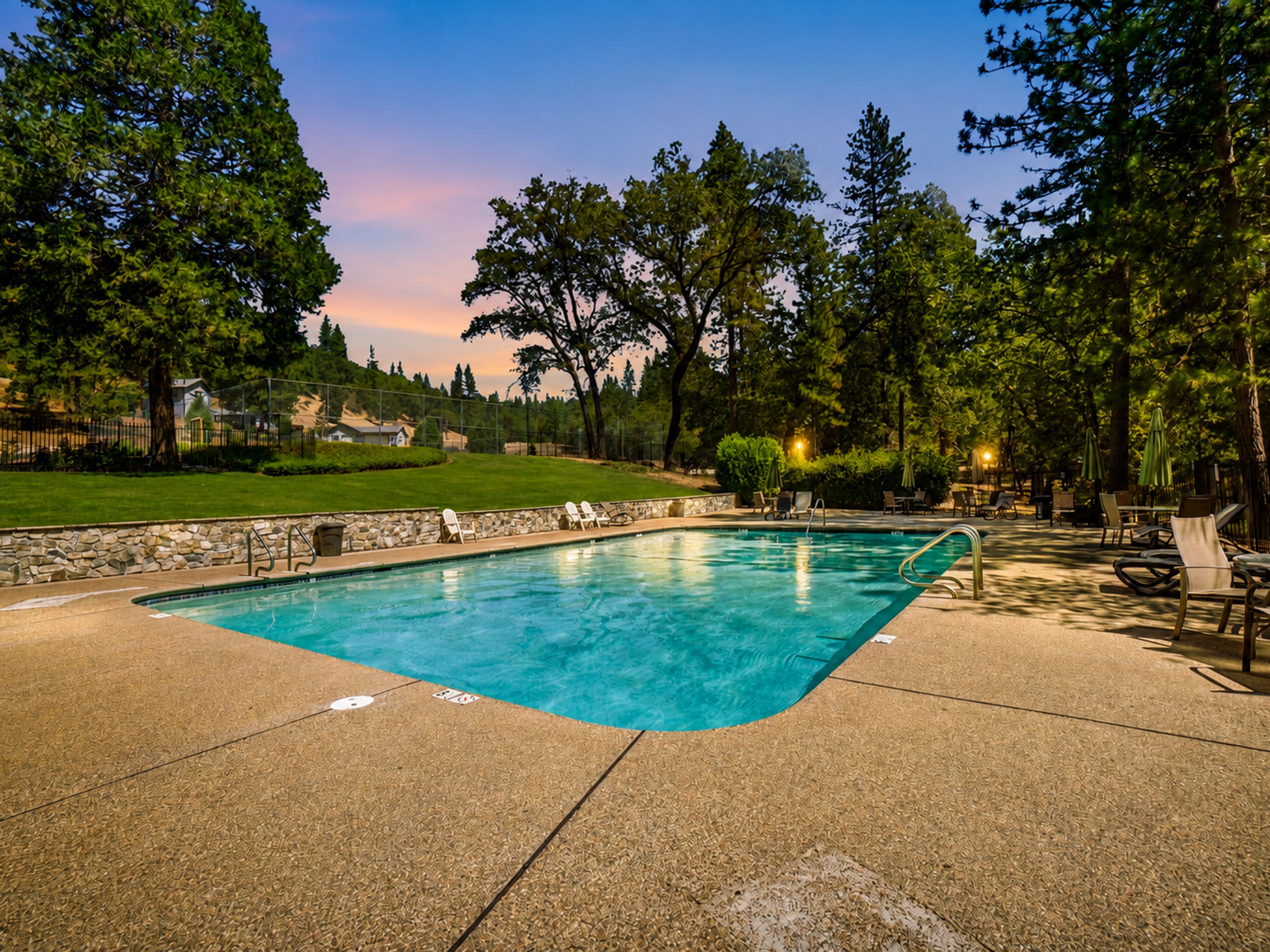  5690 Lupin Lane, Pollock Pines, CA 95726 - 物件實景