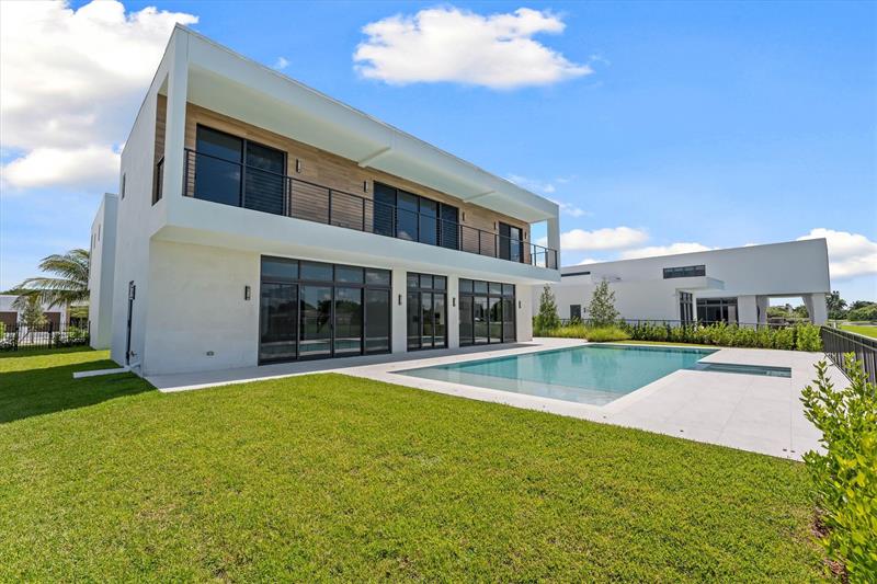 Weston, Florida, 33326, United States, 5 Bedrooms Bedrooms, ,10 BathroomsBathrooms,Residential,For Sale,1925286