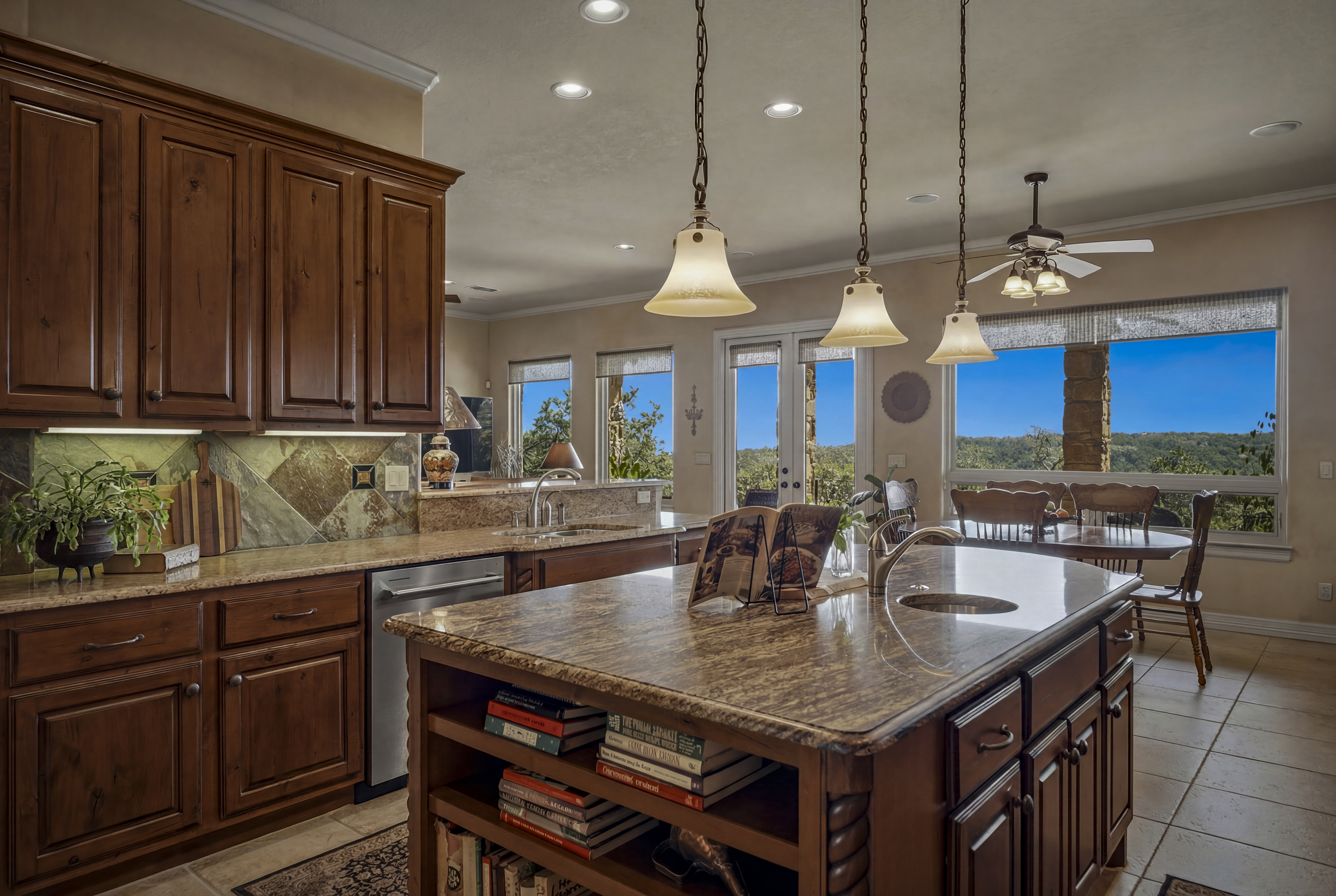  Hilltop Luxury with Canyon Sunset Views - 物件實景