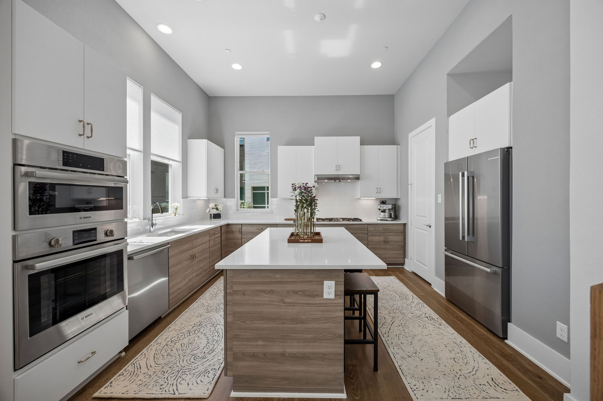  381 E. Greenbriar Lane #1001 - 物件實景
