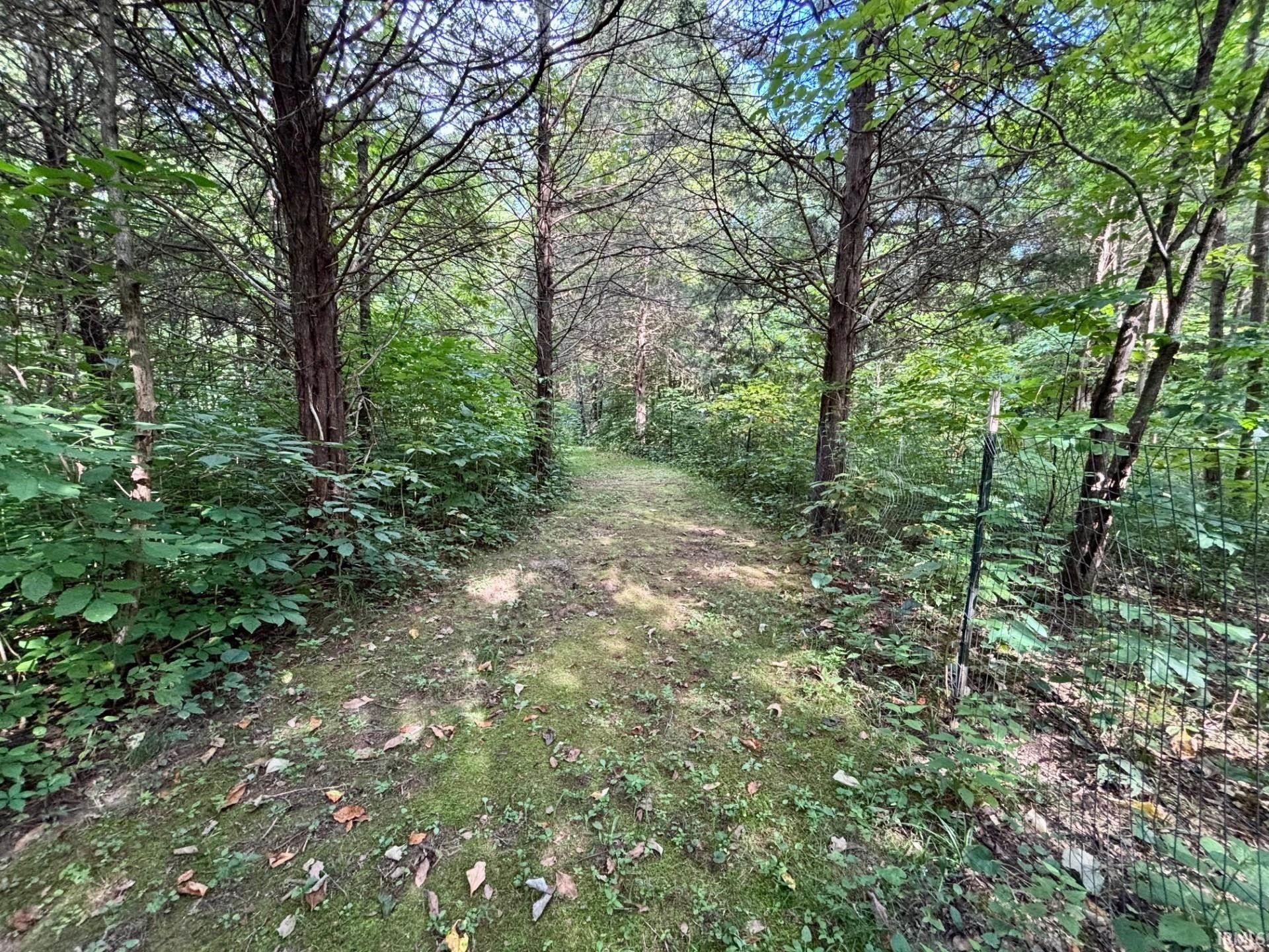 Bloomington, Indiana, 47403, United States, 3 Bedrooms Bedrooms, ,2 BathroomsBathrooms,Residential,For Sale,1904289