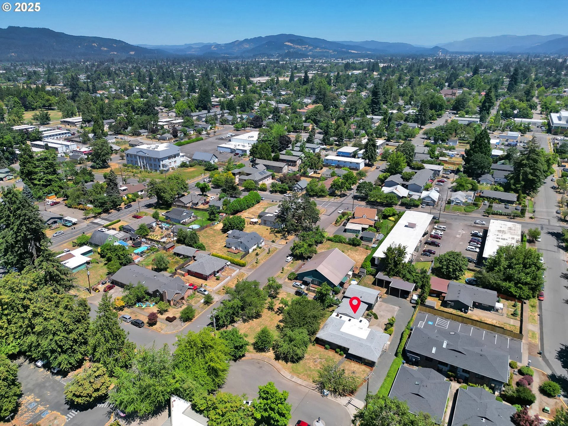 Springfield, Oregon, 97477, United States, 4 Bedrooms Bedrooms, ,2 BathroomsBathrooms,Residential,For Sale,1918433