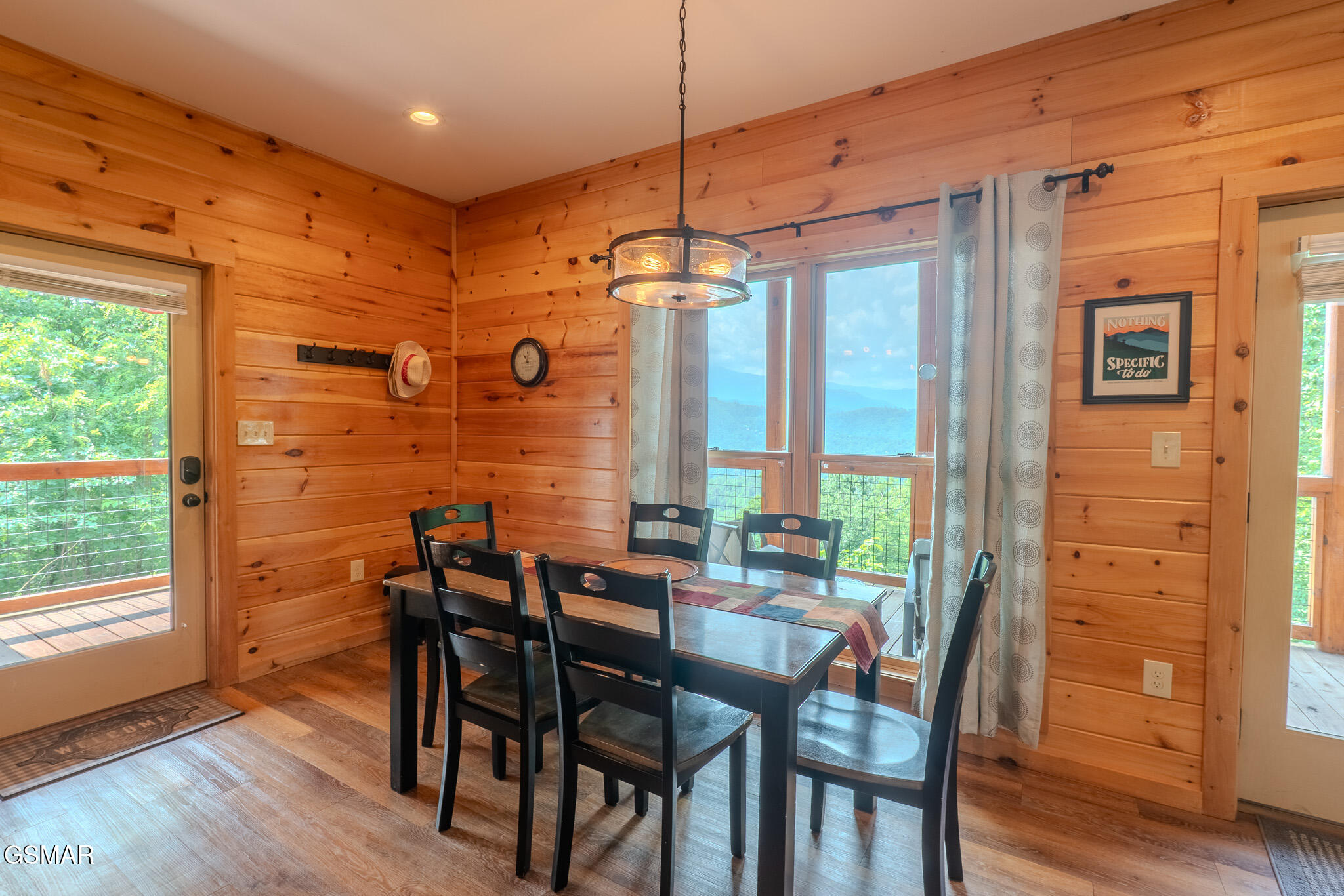 Gatlinburg, Tennessee, 37738, United States, 2 Bedrooms Bedrooms, ,2 BathroomsBathrooms,Residential,For Sale,1846238