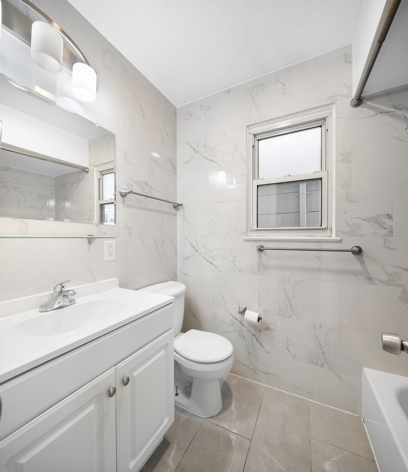 Harrison, New Jersey, 07029, United States, 6 Bedrooms Bedrooms, ,2 BathroomsBathrooms,Residential,For Sale,1991185