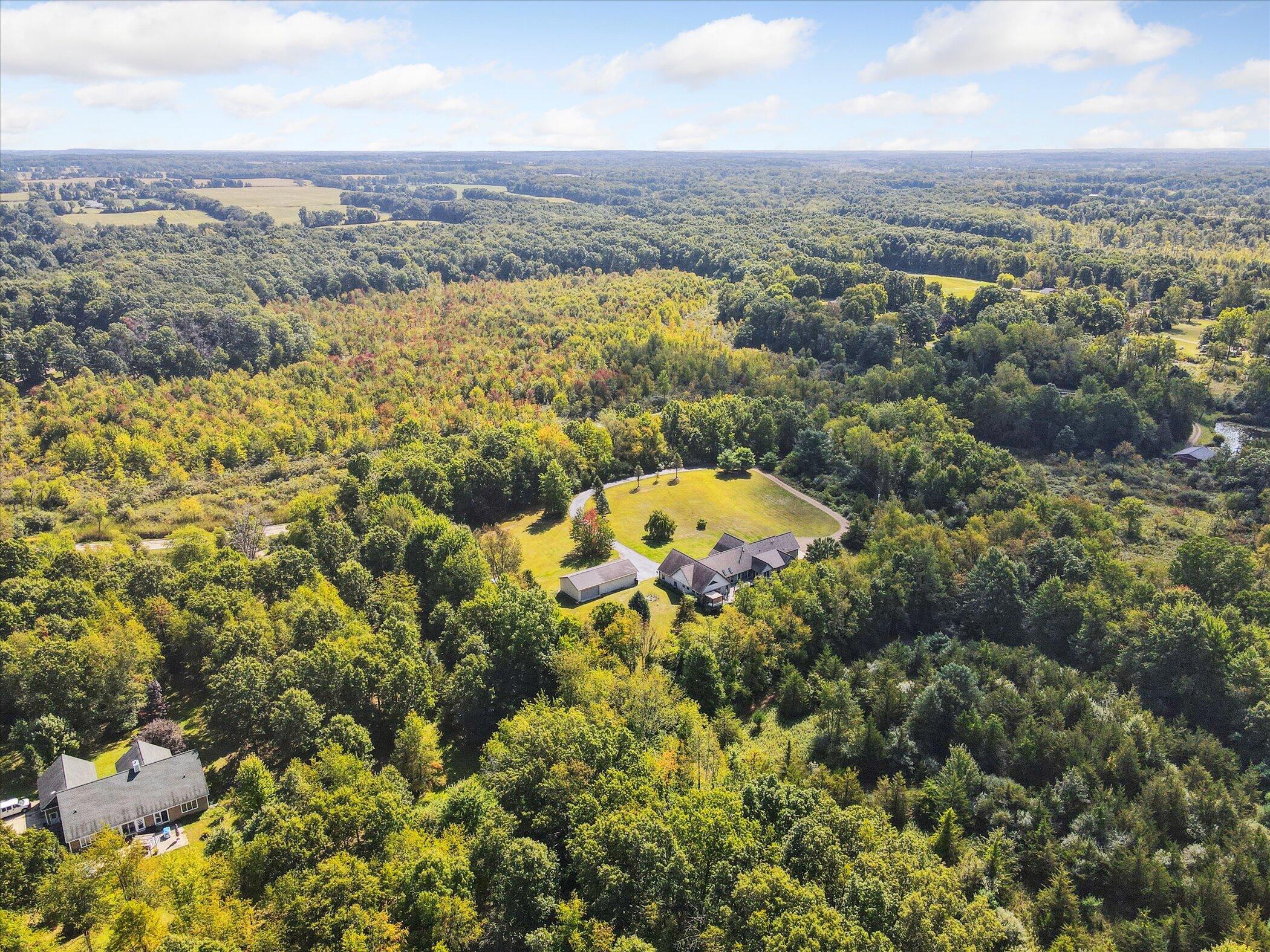 Horton, Michigan, 49246, United States, 5 Bedrooms Bedrooms, ,4 BathroomsBathrooms,Residential,For Sale,1940330