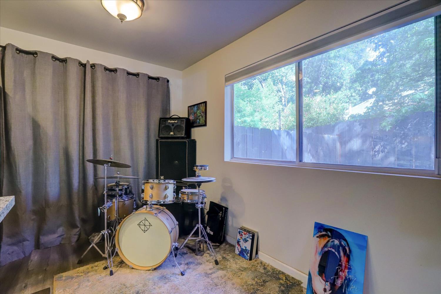 Grass Valley, California, 95945, United States, 3 Bedrooms Bedrooms, ,3 BathroomsBathrooms,Residential,For Sale,1898506