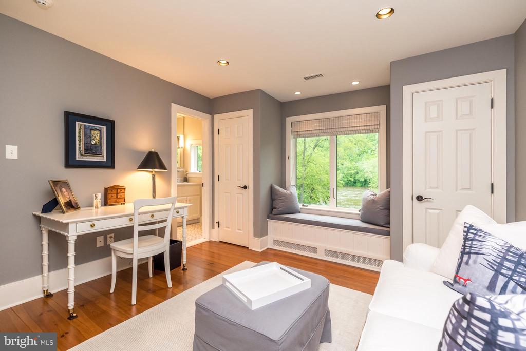 Point Pleasant, Pennsylvania, 18950, United States, 4 Bedrooms Bedrooms, ,6 BathroomsBathrooms,Residential,For Sale,1794565