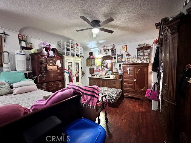 Los Angeles, California, 90016, United States, 7 Bedrooms Bedrooms, ,Residential,For Sale,1997717