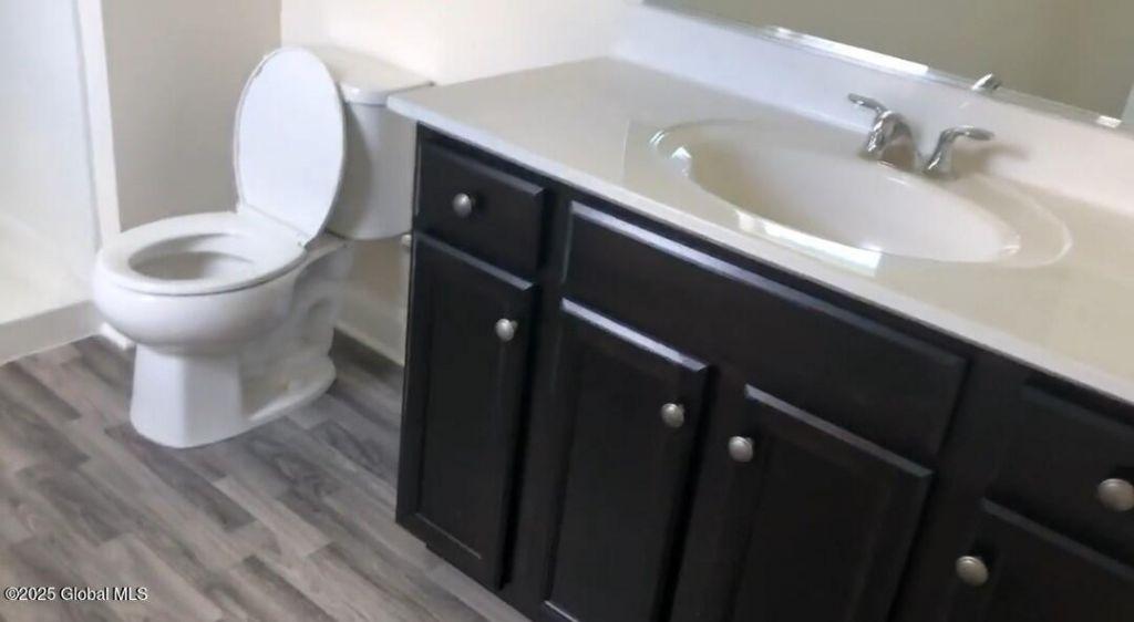 Mechanicville, New York, 12118, United States, 3 Bedrooms Bedrooms, ,3 BathroomsBathrooms,Residential,For Sale,1807086