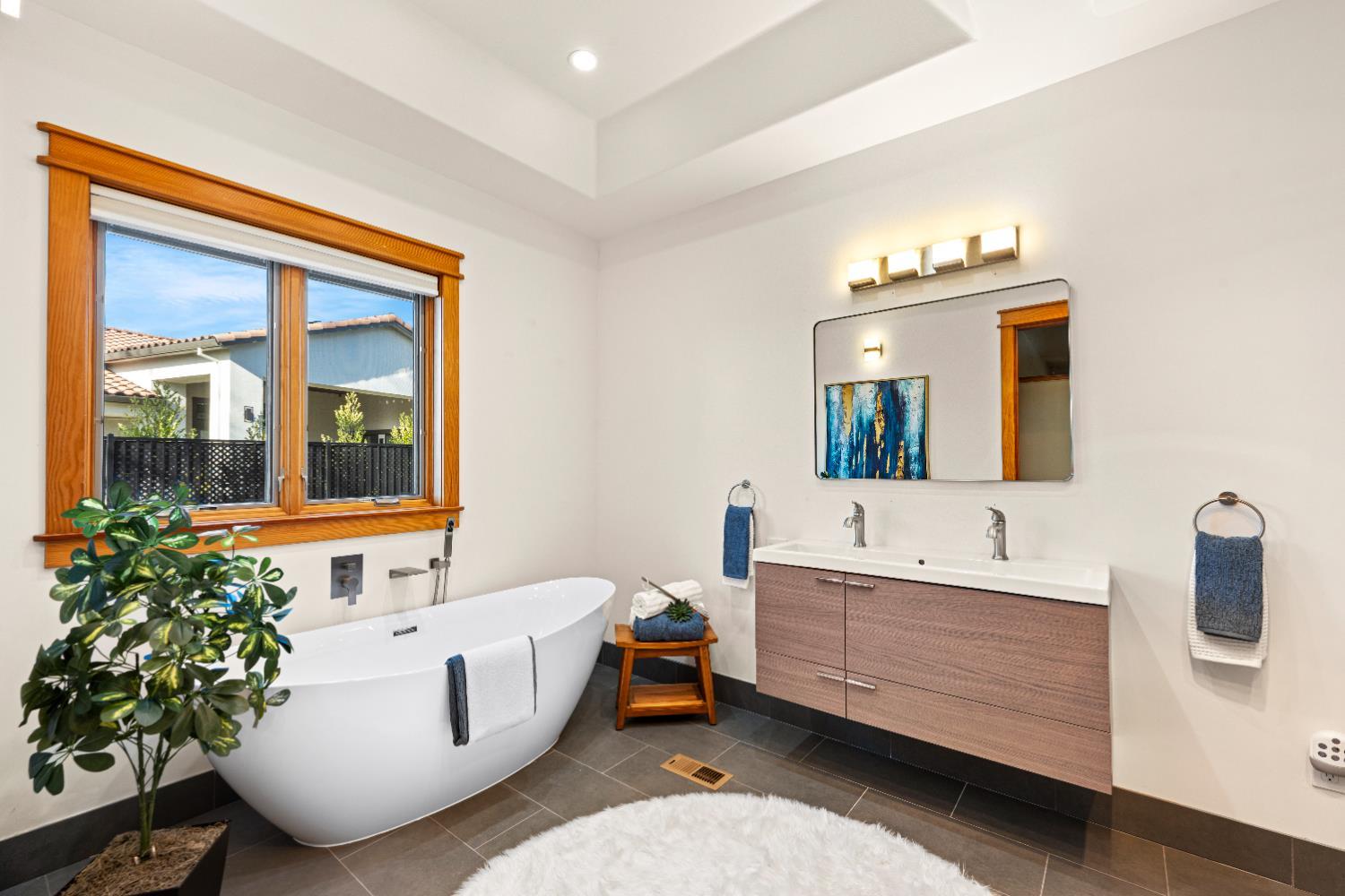 Auburn, California, 95602, United States, 3 Bedrooms Bedrooms, ,3 BathroomsBathrooms,Residential,For Sale,2001479