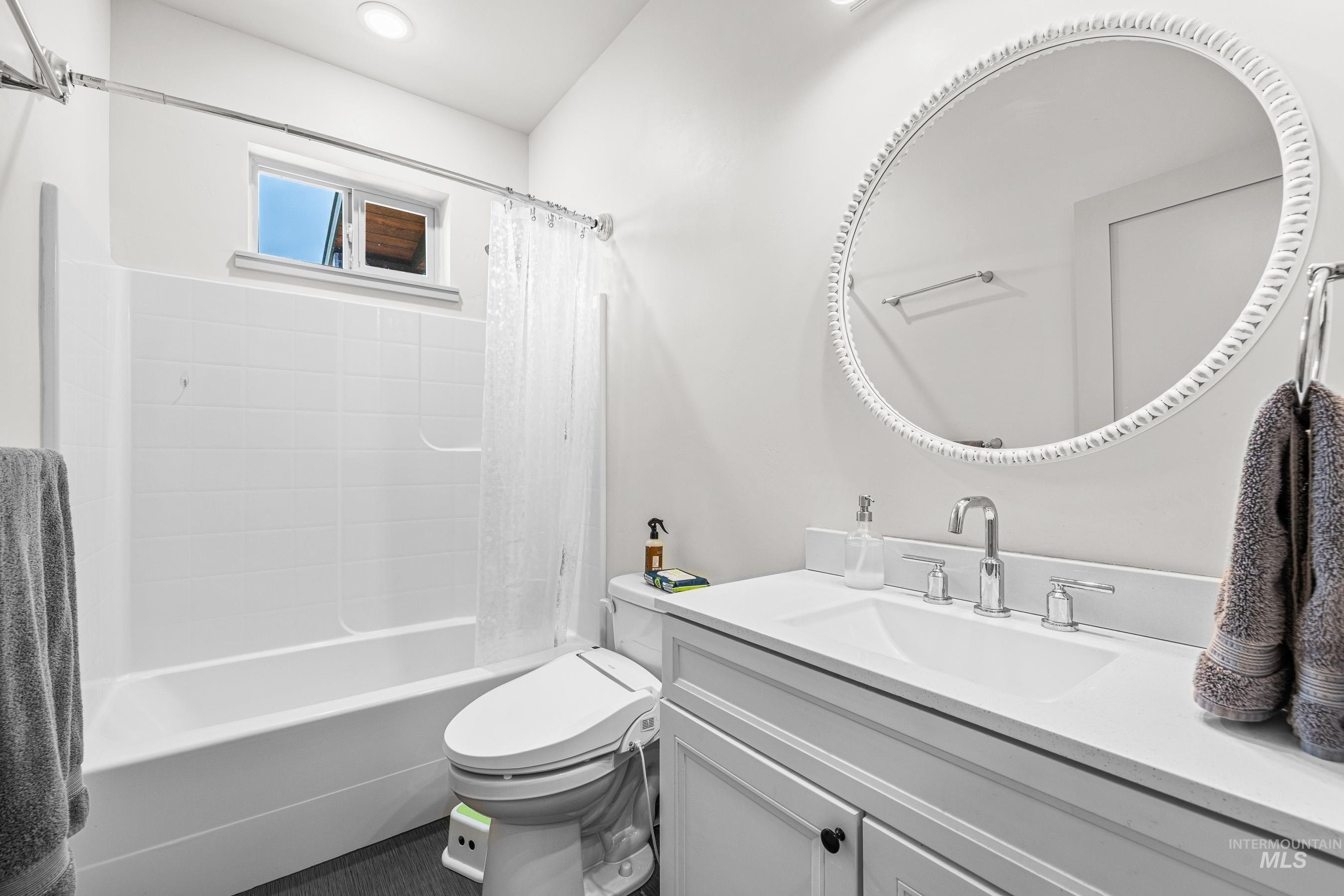 Council, Idaho, 83612, United States, 3 Bedrooms Bedrooms, ,2 BathroomsBathrooms,Residential,For Sale,1936847