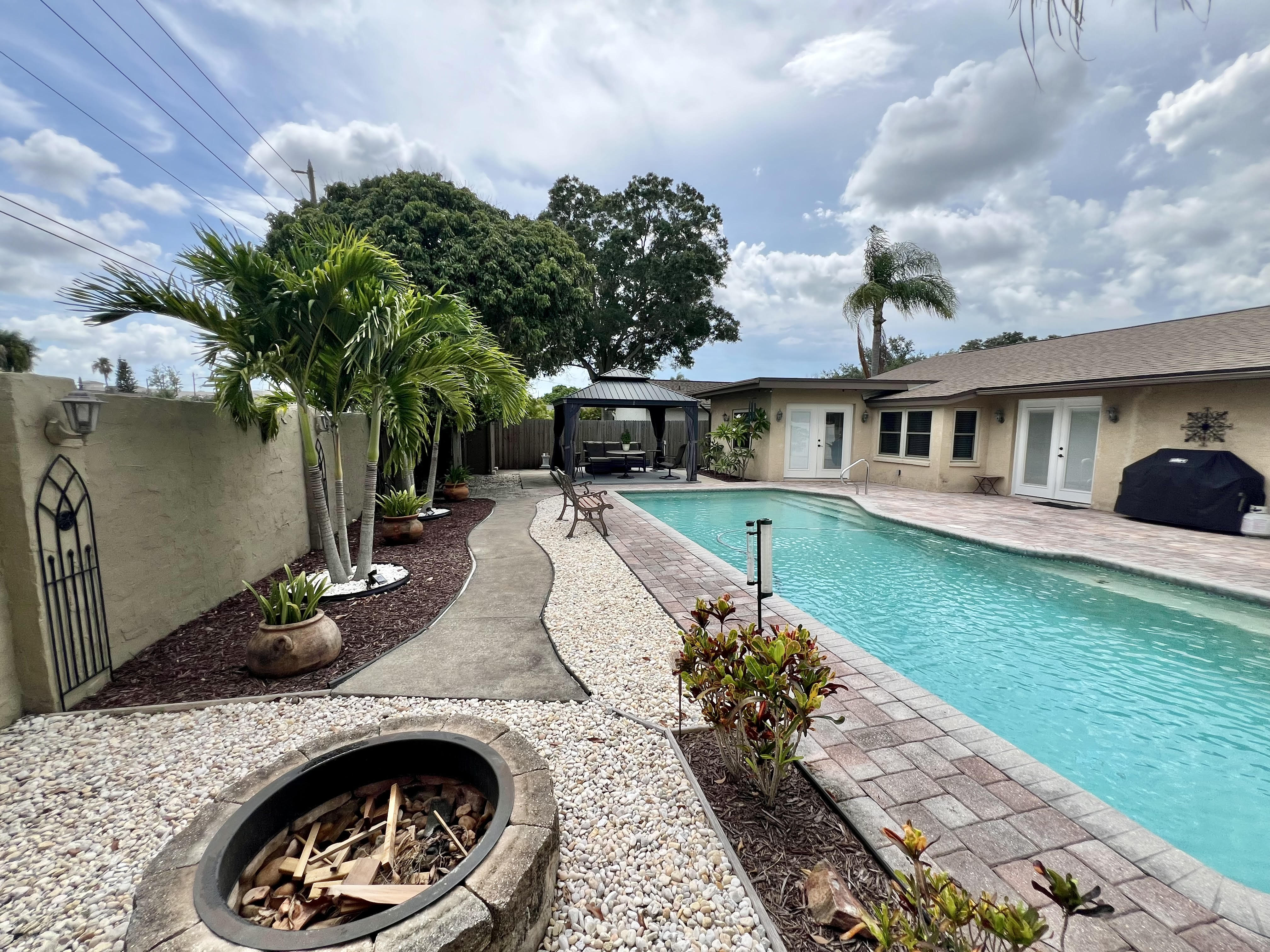 Clearwater, Florida, 33759, United States, 3 Bedrooms Bedrooms, ,2 BathroomsBathrooms,Residential,For Sale,1888800