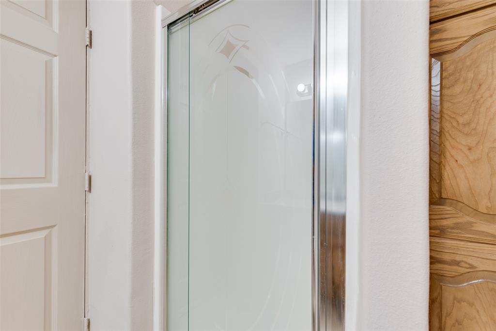 Mesquite, Texas, 75126, United States, 2 Bedrooms Bedrooms, ,2 BathroomsBathrooms,Residential,For Sale,1987103