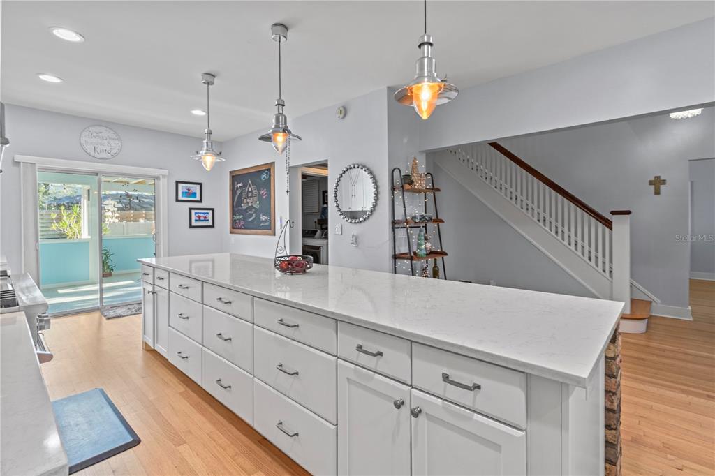 Sarasota, Florida, 34243, United States, 3 Bedrooms Bedrooms, ,3 BathroomsBathrooms,Residential,For Sale,1796778