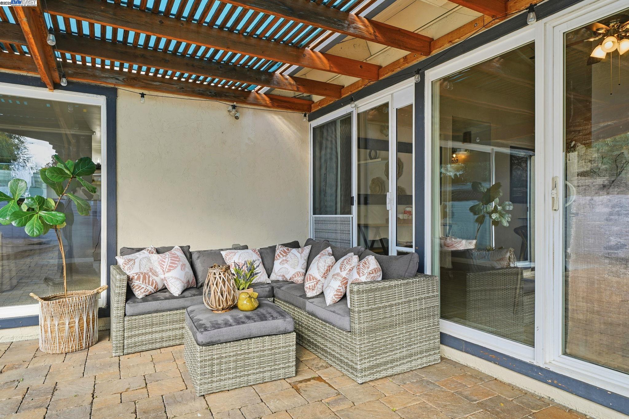 Livermore, California, 94551, United States, 3 Bedrooms Bedrooms, ,2 BathroomsBathrooms,Residential,For Sale,1992921