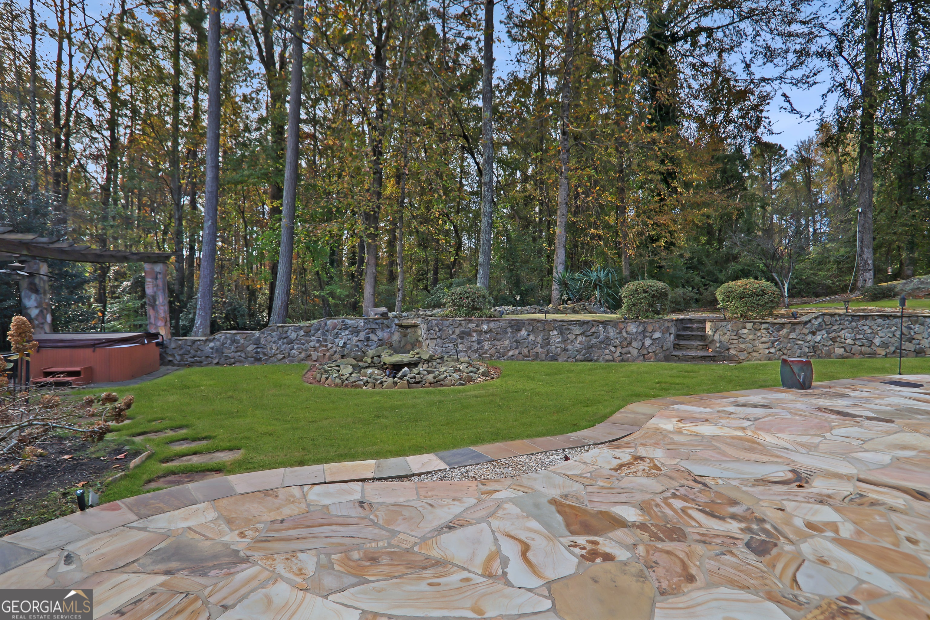 Atlanta, Georgia, 30331, United States, 6 Bedrooms Bedrooms, ,7 BathroomsBathrooms,Residential,For Sale,1926929