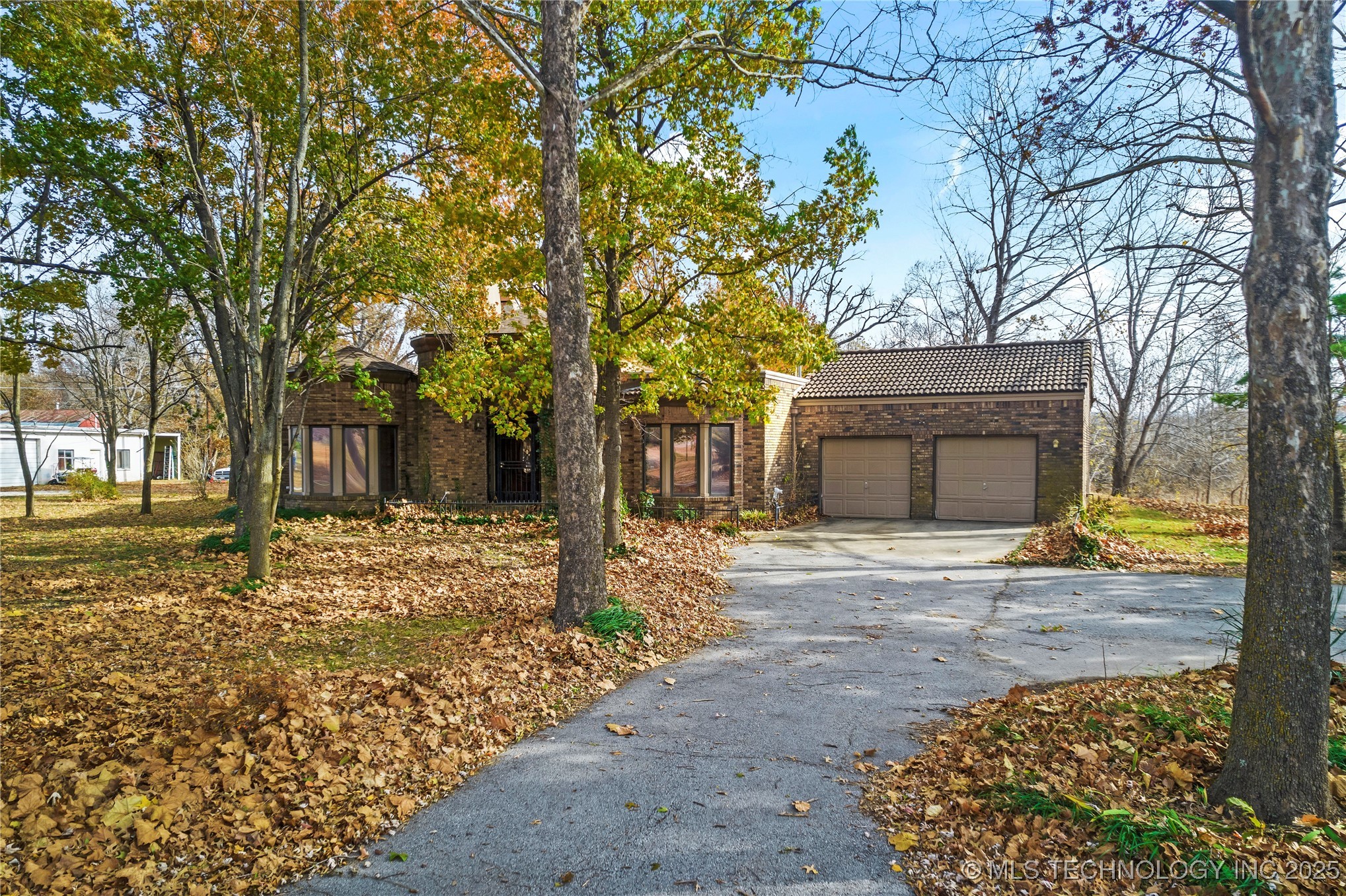 Broken Arrow, Oklahoma, 74014, United States, 3 Bedrooms Bedrooms, ,3 BathroomsBathrooms,Residential,For Sale,1846859