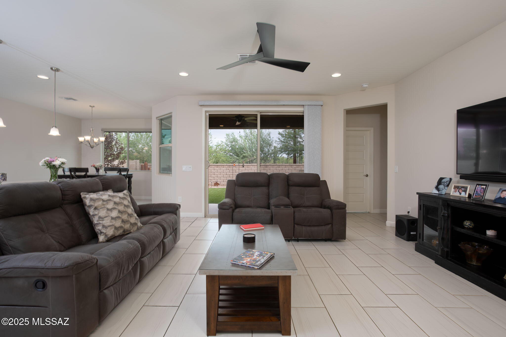 Oro Valley, Arizona, 85742, United States, 3 Bedrooms Bedrooms, ,3 BathroomsBathrooms,Residential,For Sale,1919699