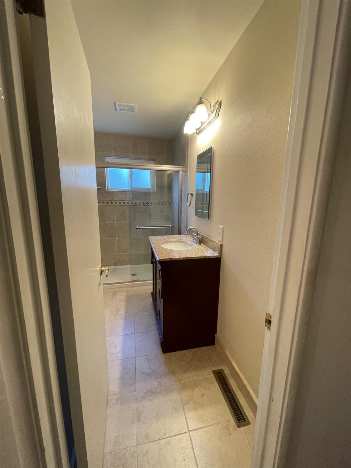 Concord, California, 94521, United States, 3 Bedrooms Bedrooms, ,2 BathroomsBathrooms,Residential,For Sale,2005120