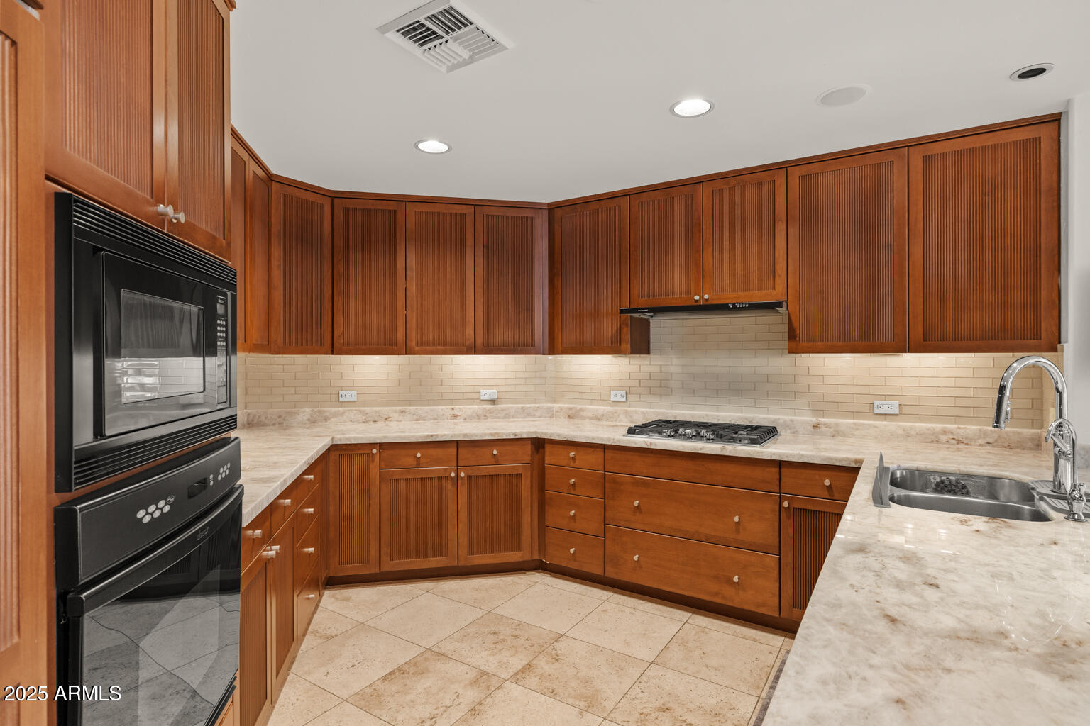 Phoenix, Arizona, 85016, United States, 2 Bedrooms Bedrooms, ,Residential,For Sale,1792869