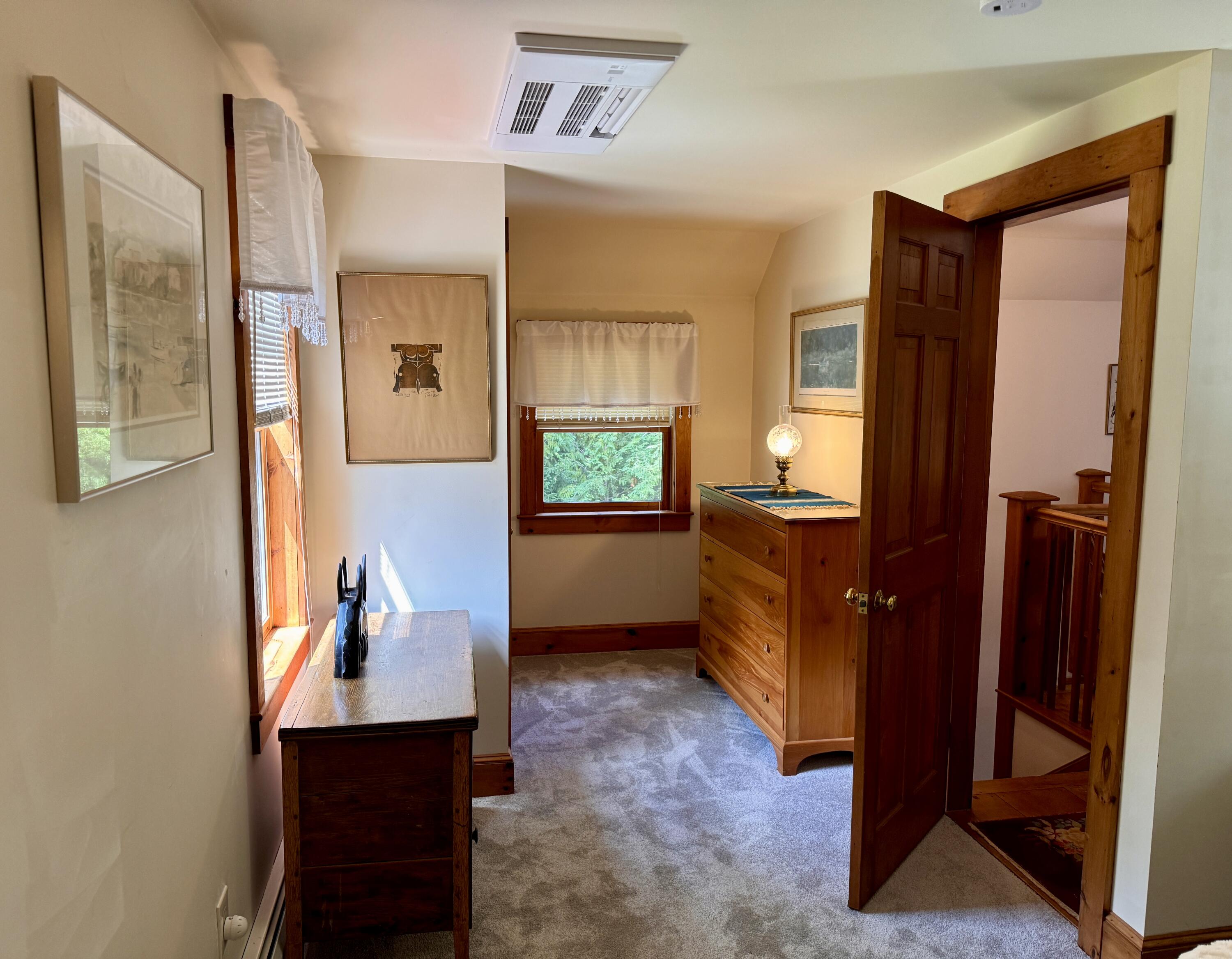 Kennebunk, Maine, 04043, United States, 3 Bedrooms Bedrooms, ,2 BathroomsBathrooms,Residential,For Sale,1891376