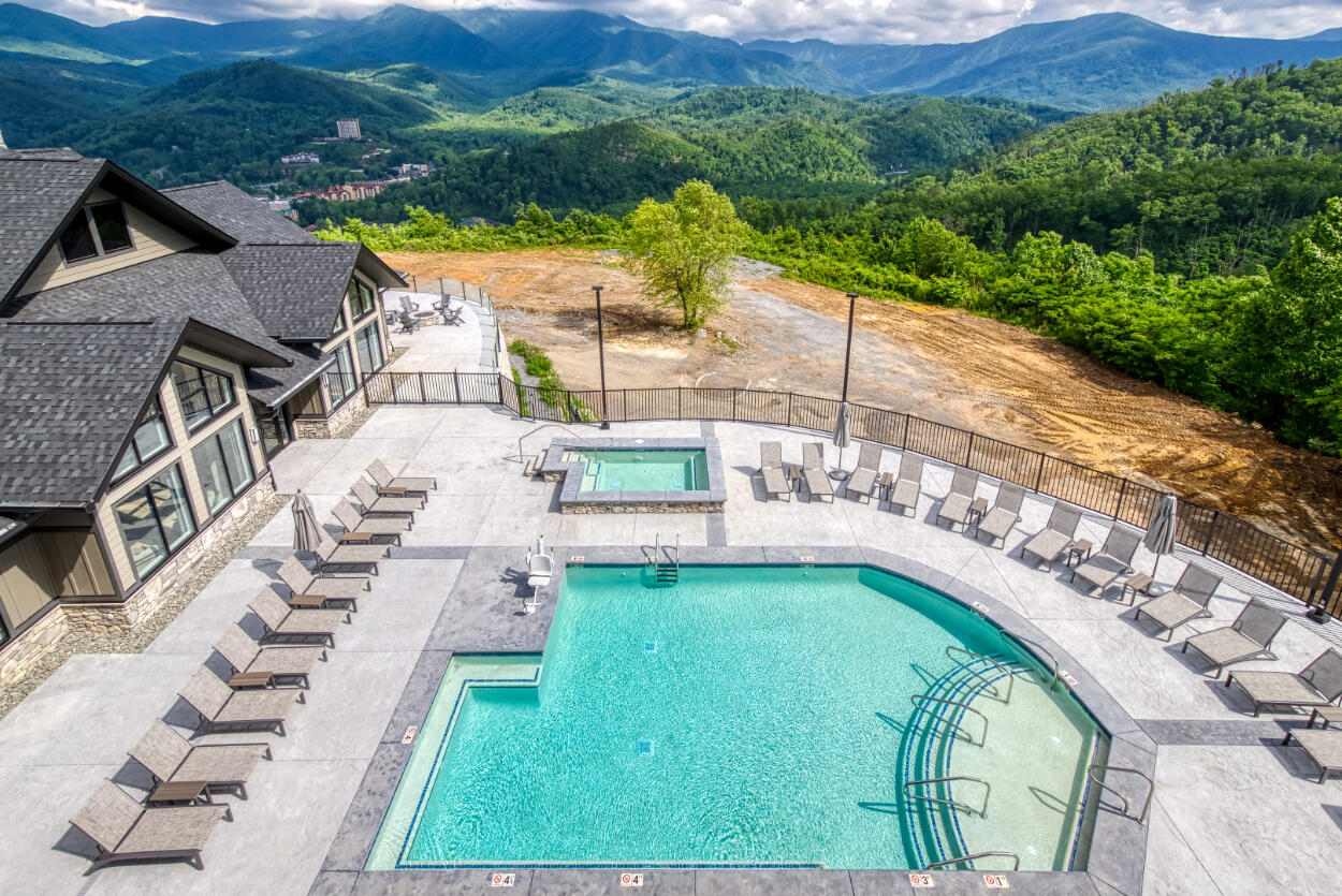 Gatlinburg, Tennessee, 37738, United States, 3 Bedrooms Bedrooms, ,4 BathroomsBathrooms,Residential,For Sale,2027383
