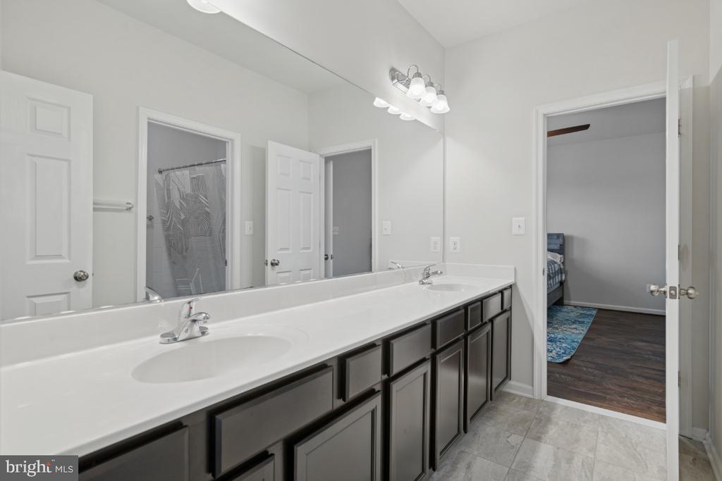 Leesburg, Virginia, 20176, United States, 7 Bedrooms Bedrooms, ,7 BathroomsBathrooms,Residential,For Sale,1941284