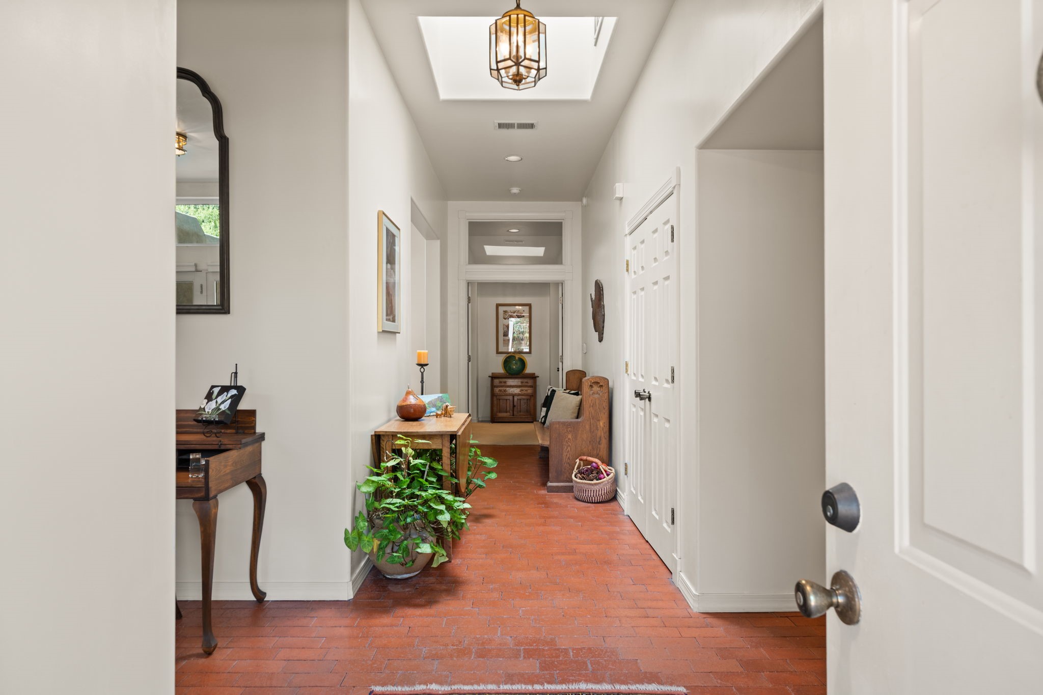  2309 Calle De Real - 物件實景