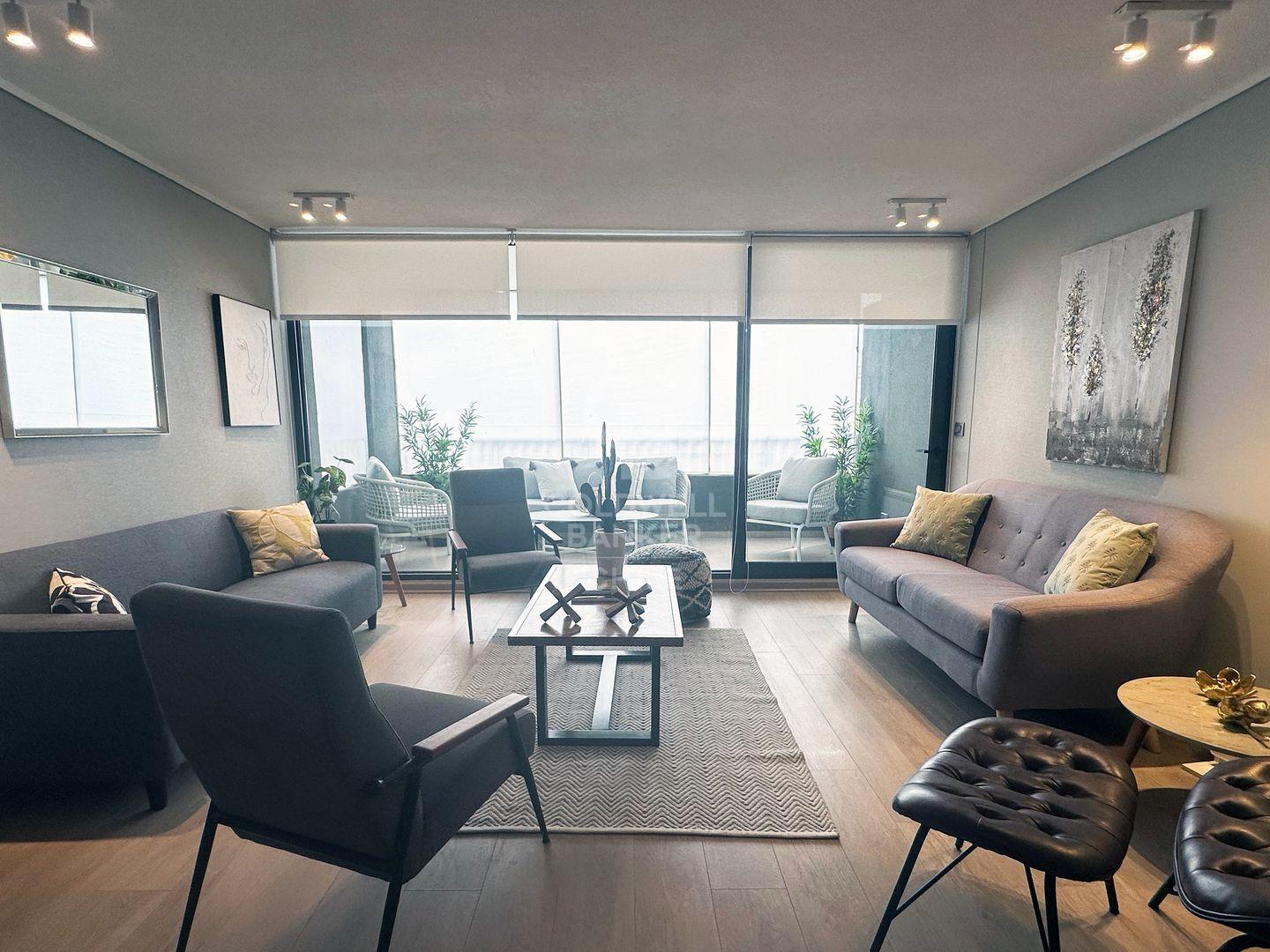 Vitacura, Chile, 4 Bedrooms Bedrooms, ,4 BathroomsBathrooms,Residential,For Sale,1927454
