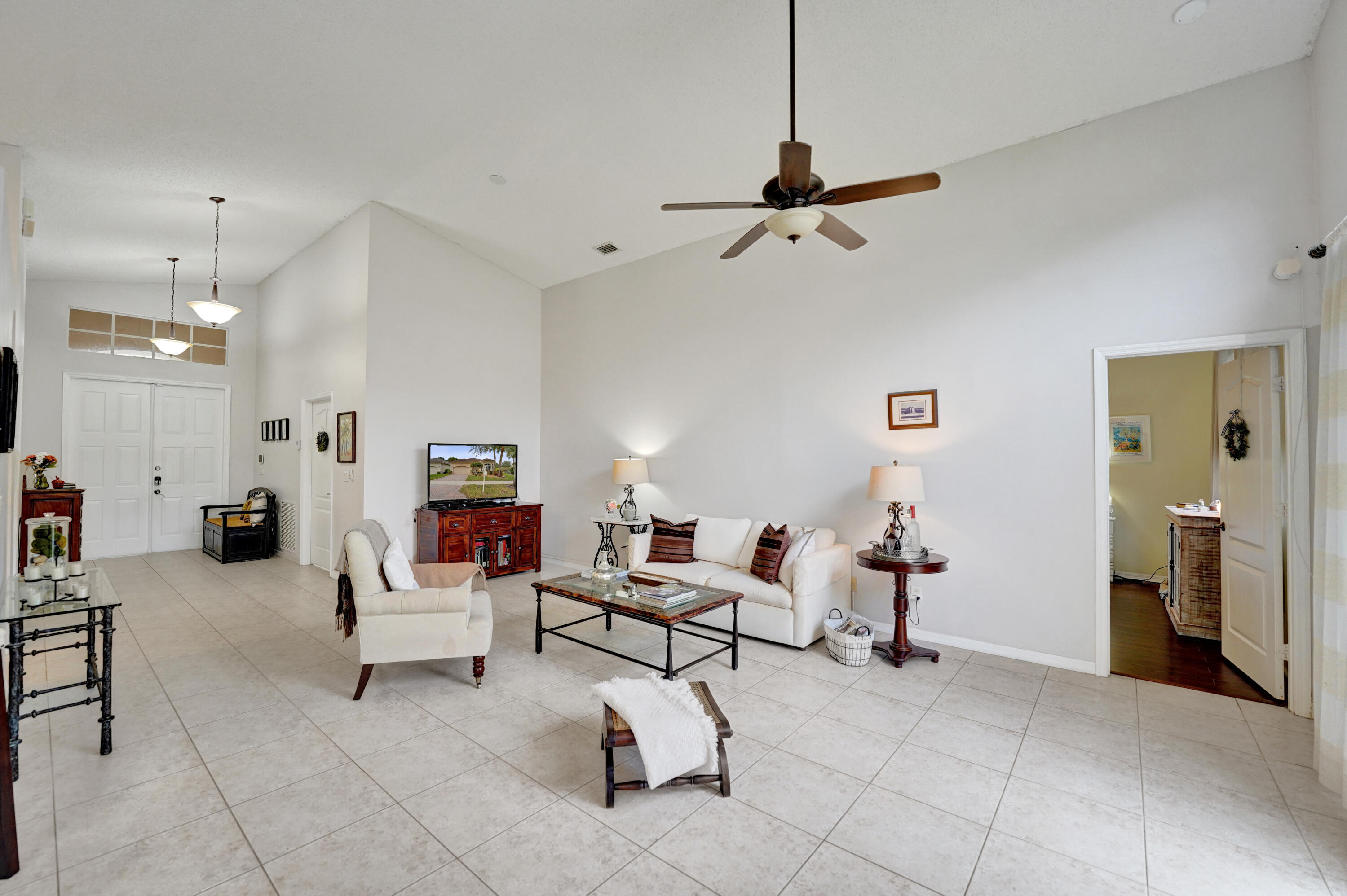 Pembroke Pines, Florida, 33332, United States, 3 Bedrooms Bedrooms, ,2 BathroomsBathrooms,Residential,For Sale,1987784