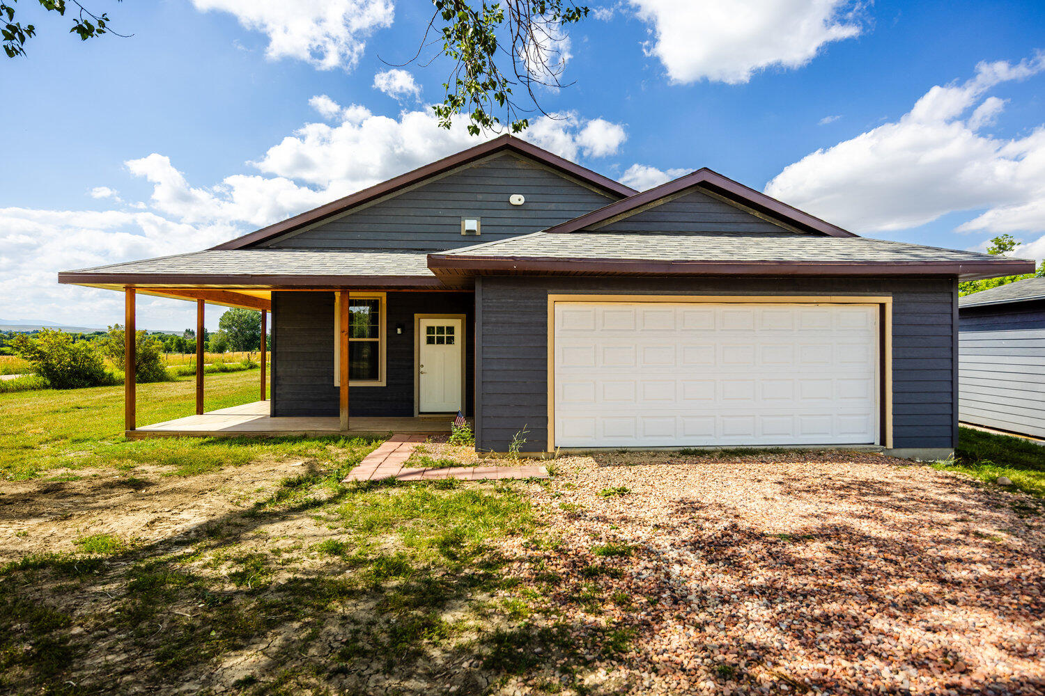 Sheridan, Wyoming, 82801, United States, 3 Bedrooms Bedrooms, ,2 BathroomsBathrooms,Residential,For Sale,1906088